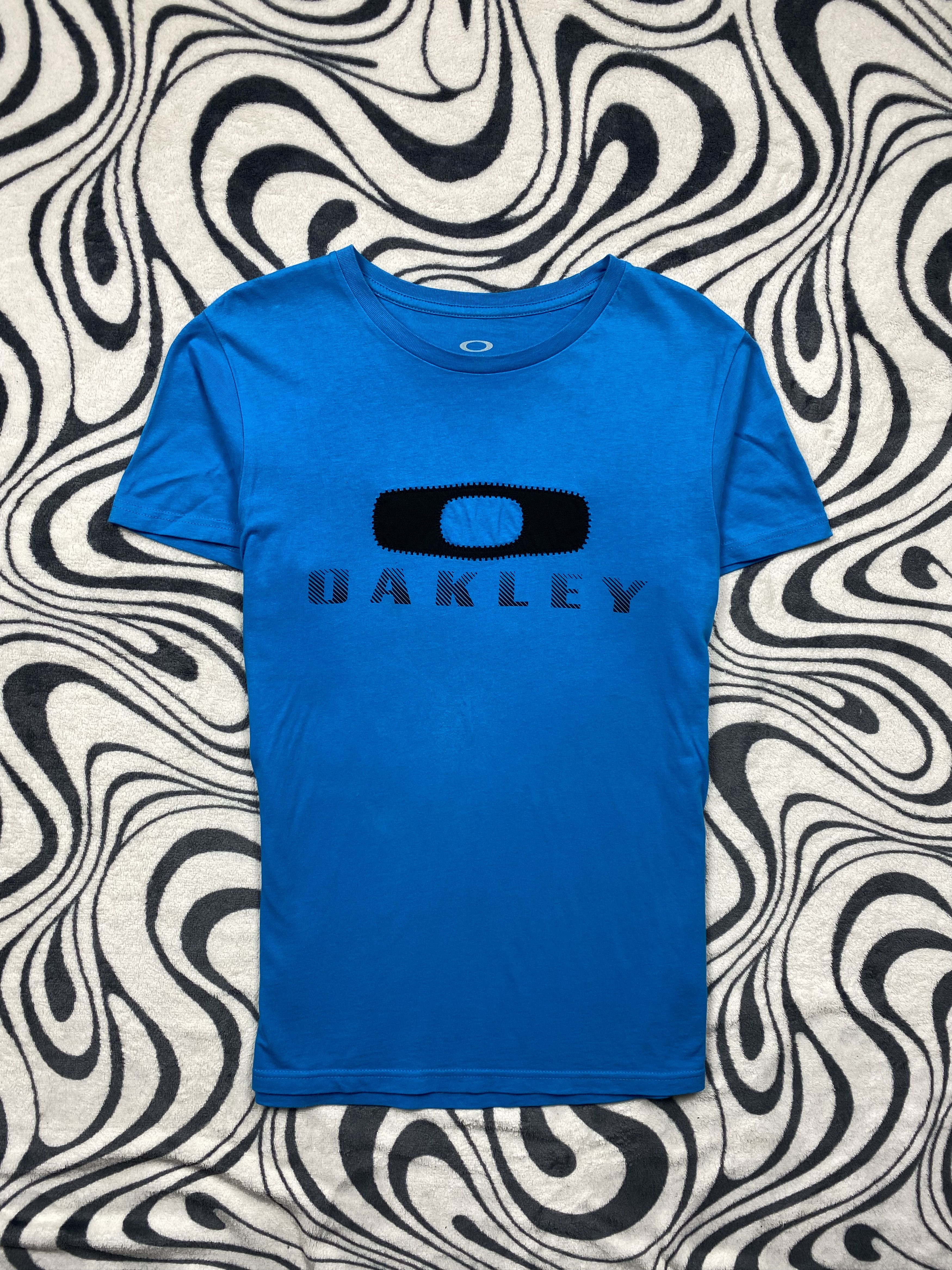 Oakley × Vintage Oakley Vintage Mens Crew Neck T-Shirt Tee Size US M / EU 48-50 / 2 - 1 Thumbnail
