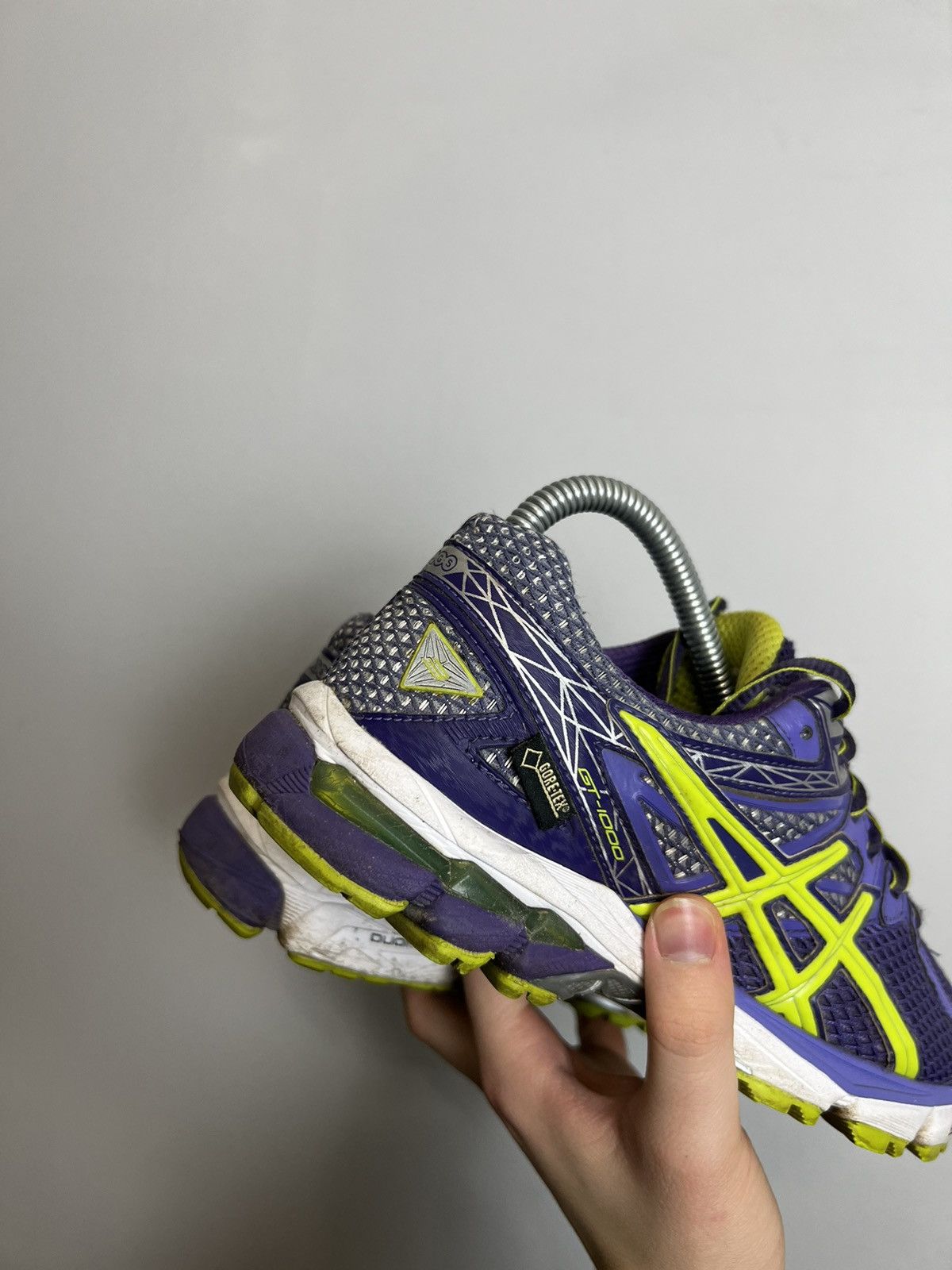 Asics Asics GT-1000 37.5EU Gore-Tex Woman Sport Sneakers 00s Hype Size US 5.5 / EU 38 - 6 Thumbnail
