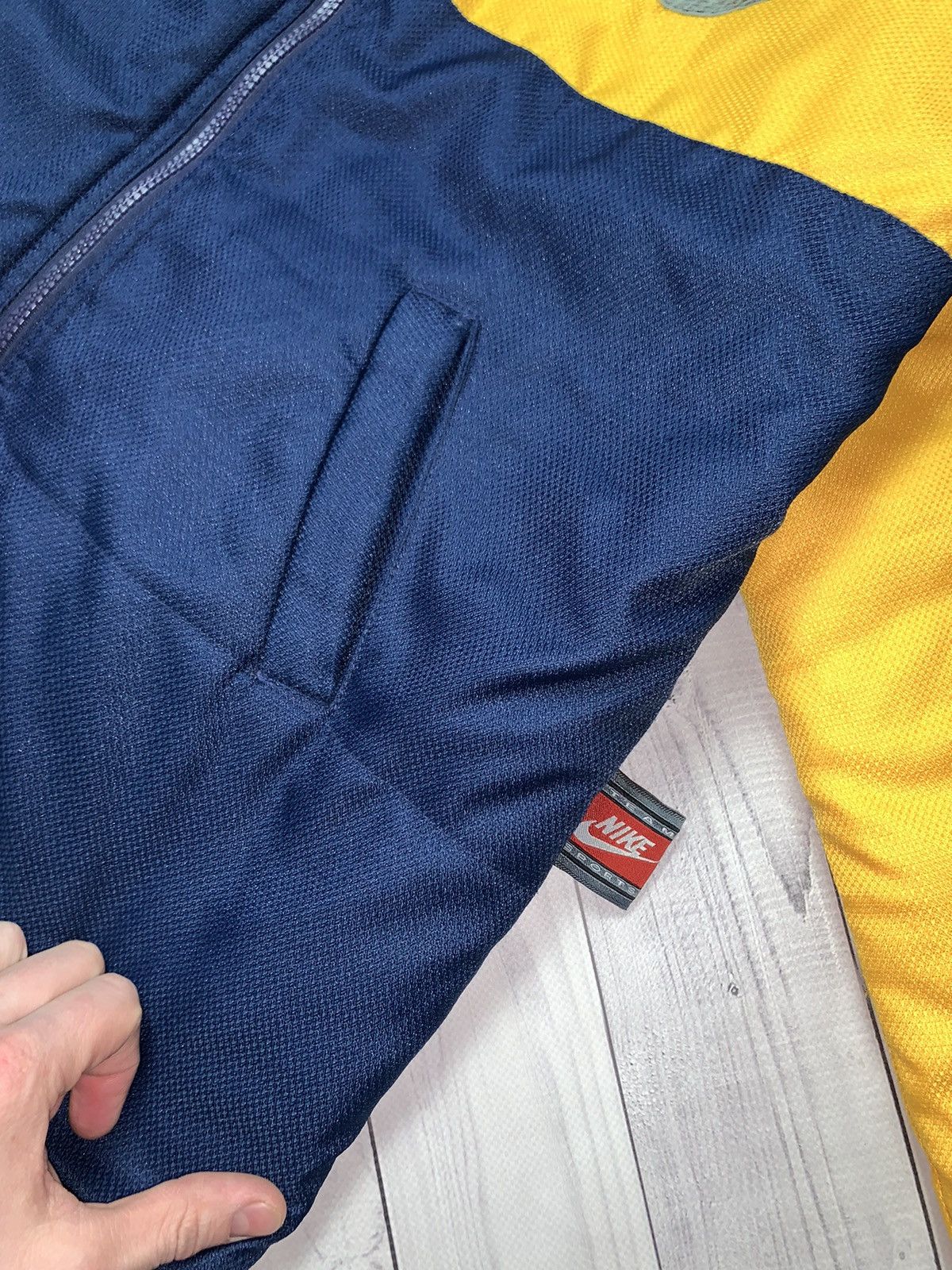 Nike × Vintage Vintage Nike jacket big logo swoosh Yellow/ Navy size S Size US S / EU 44-46 / 1 - 9 Thumbnail