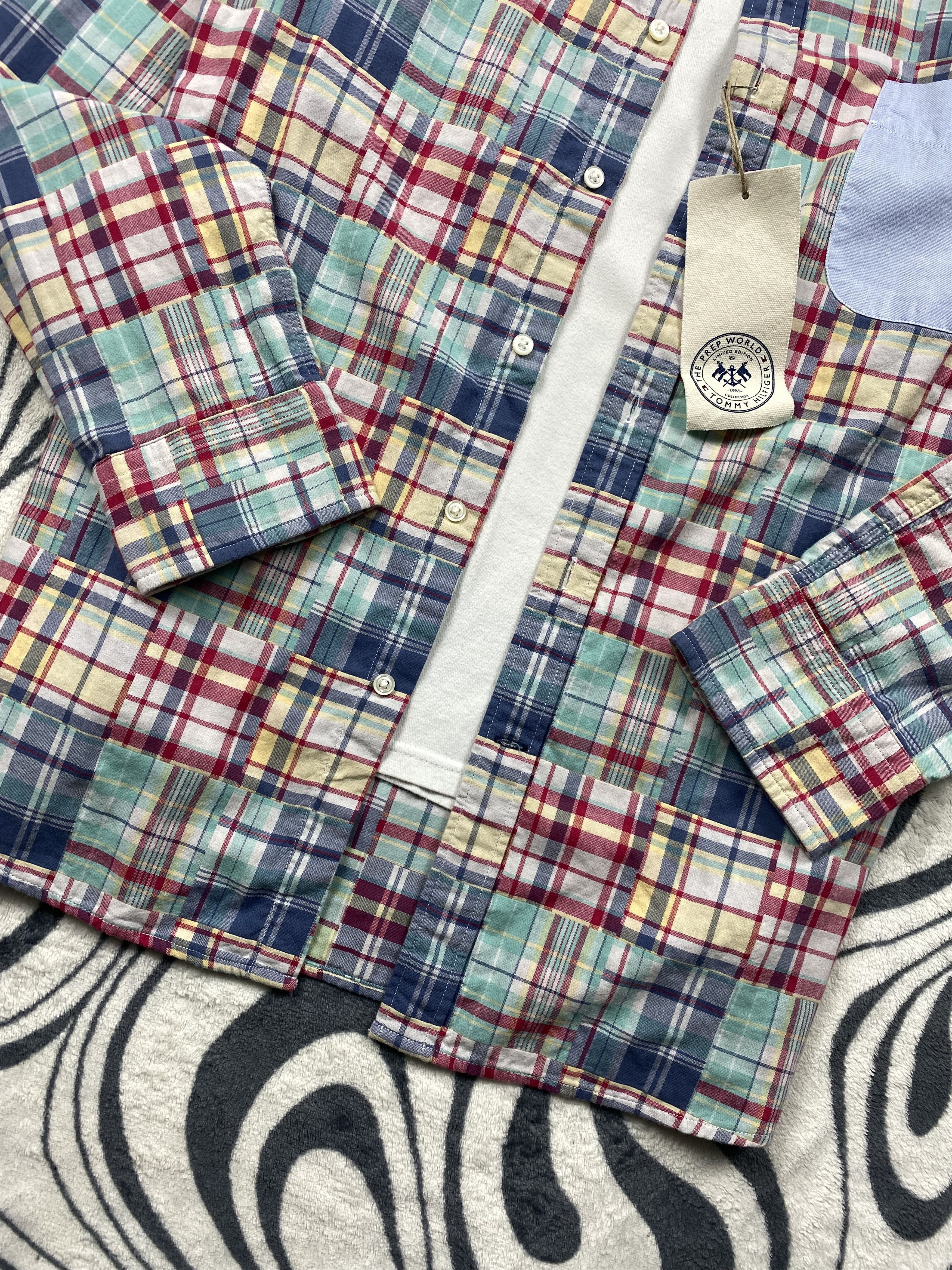 Tommy Hilfiger NEW Tommy Hilfiger Vintage Patchwork Mens Flannel Shirt Size US L / EU 52-54 / 3 - 5 Thumbnail