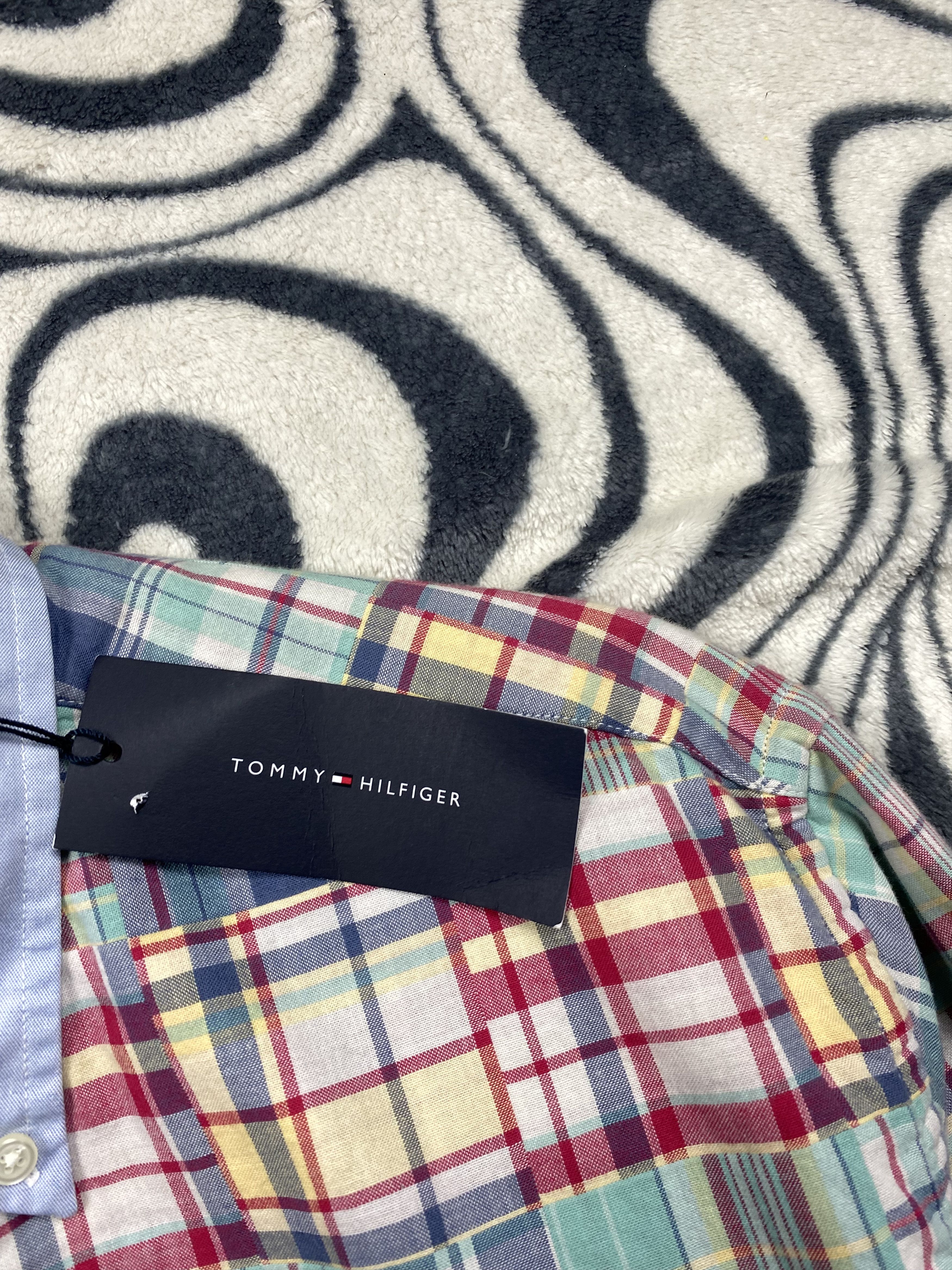 Tommy Hilfiger NEW Tommy Hilfiger Vintage Patchwork Mens Flannel Shirt Size US L / EU 52-54 / 3 - 4 Thumbnail