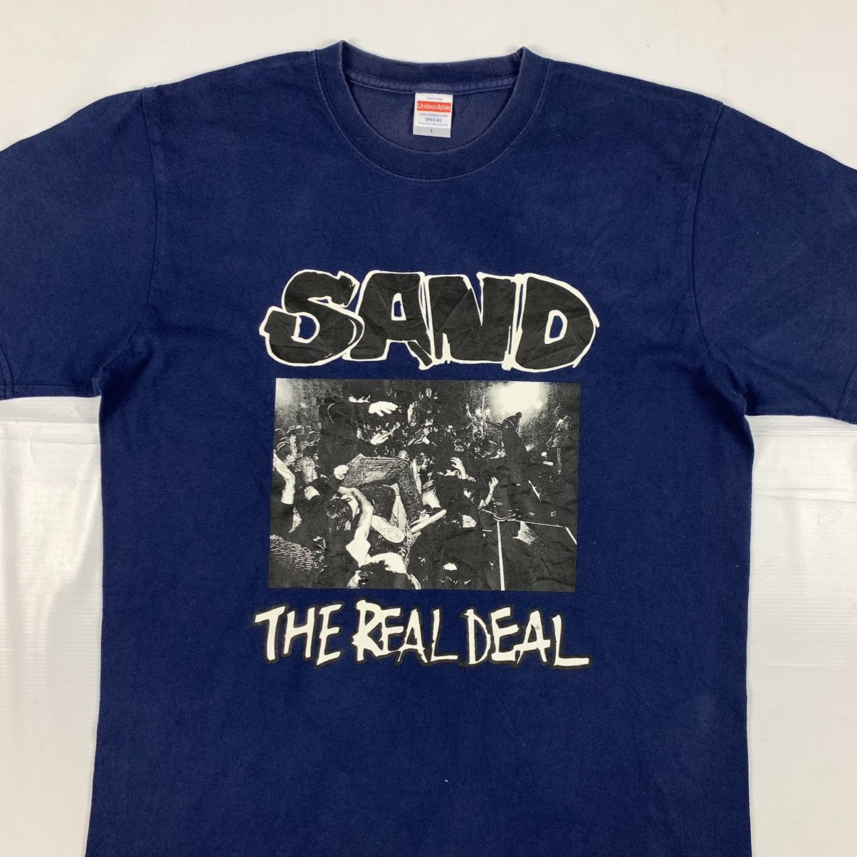 Band Tees The Sand Band British Rock Band Shirt Size US L / EU 52-54 / 3 - 4 Thumbnail
