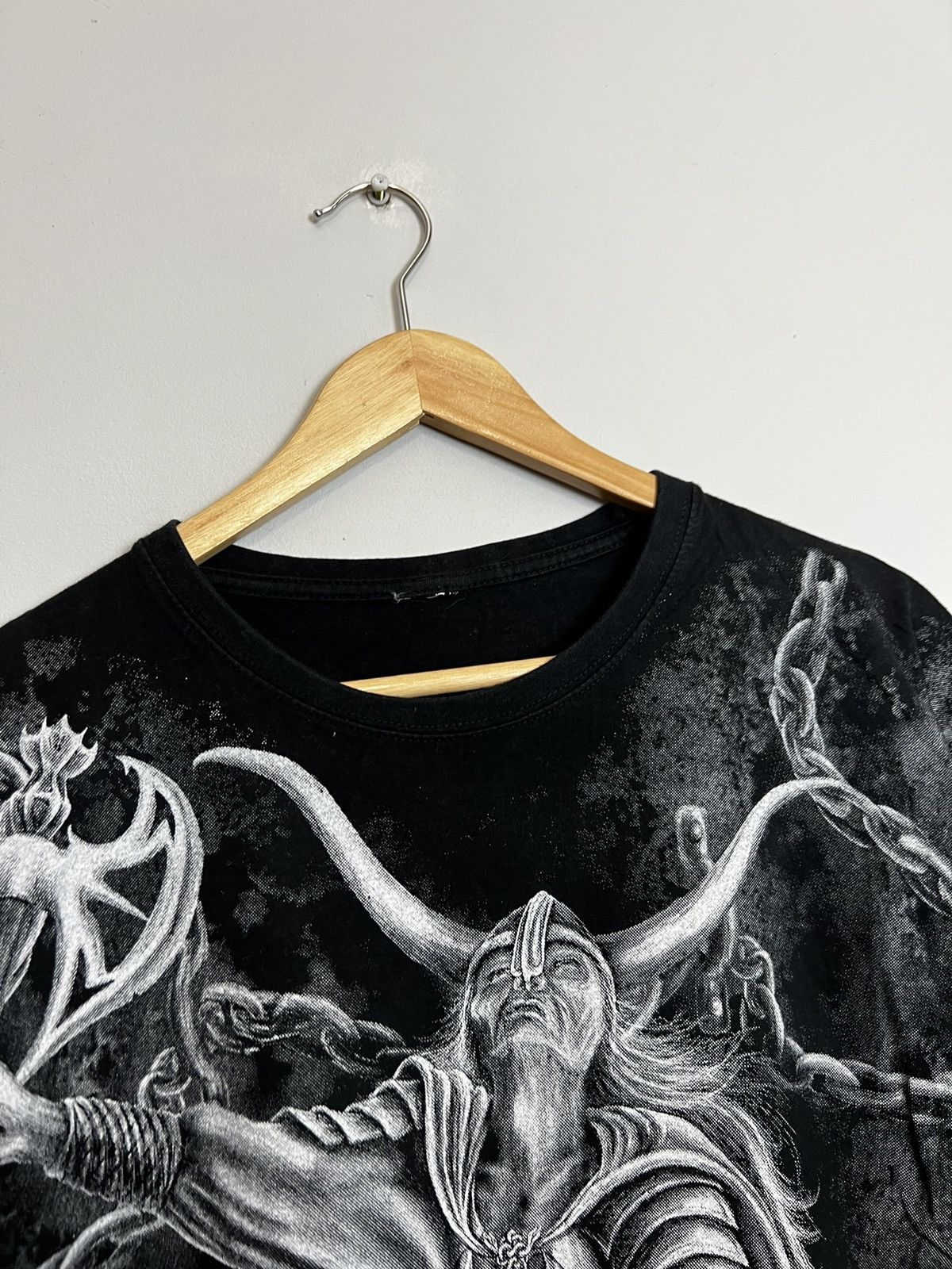 Other Vintage 00s Viking Loki Hammer Fantasy All Over Print Tshirt Size US M / EU 48-50 / 2 - 4 Thumbnail