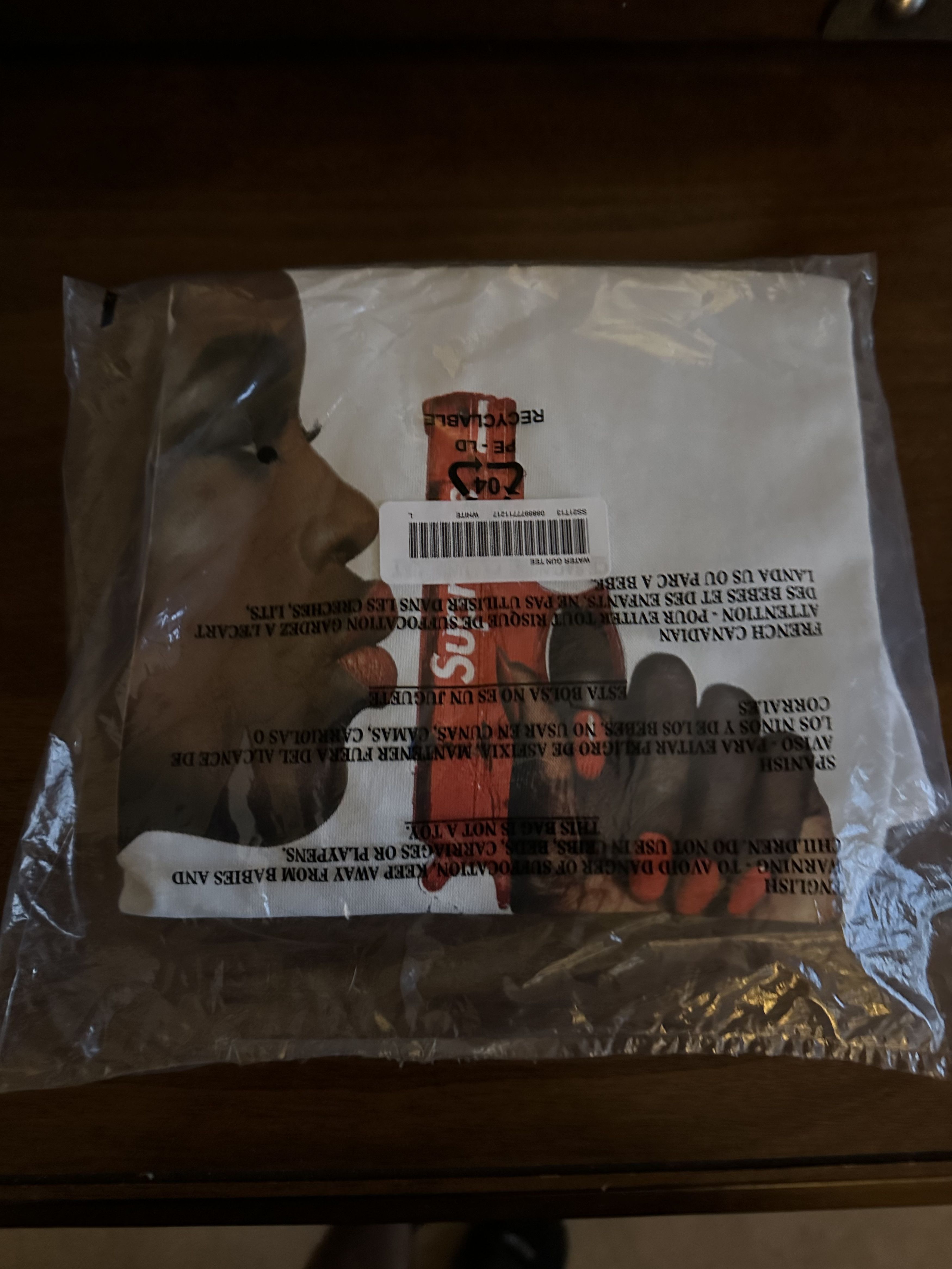 Supreme water gun tee