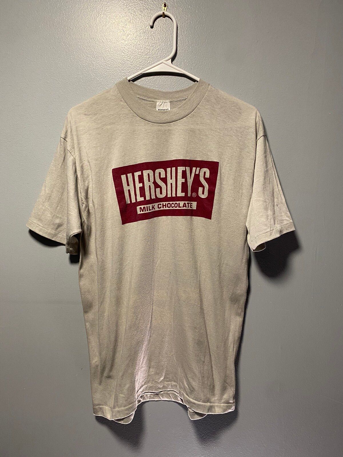 Vintage Vintage 80s Hersheys Milk Chocolate T-shirt Size US L / EU 52-54 / 3 - 1 Preview
