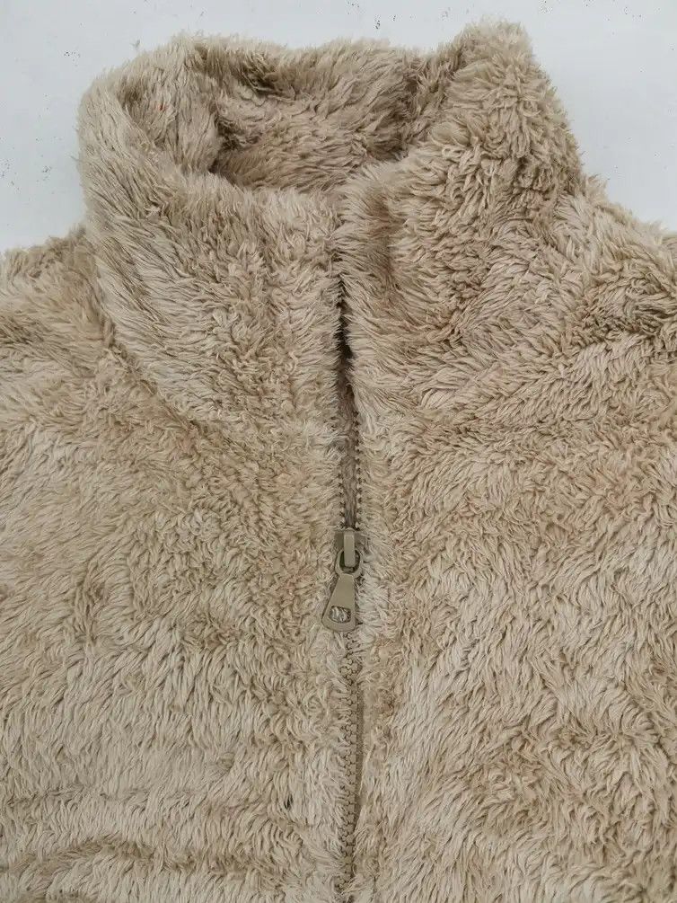 Japanese Brand × Uniqlo Rare!!! Uniqlo Vest Fleece Sherpa Sweater Size US S / EU 44-46 / 1 - 3 Thumbnail