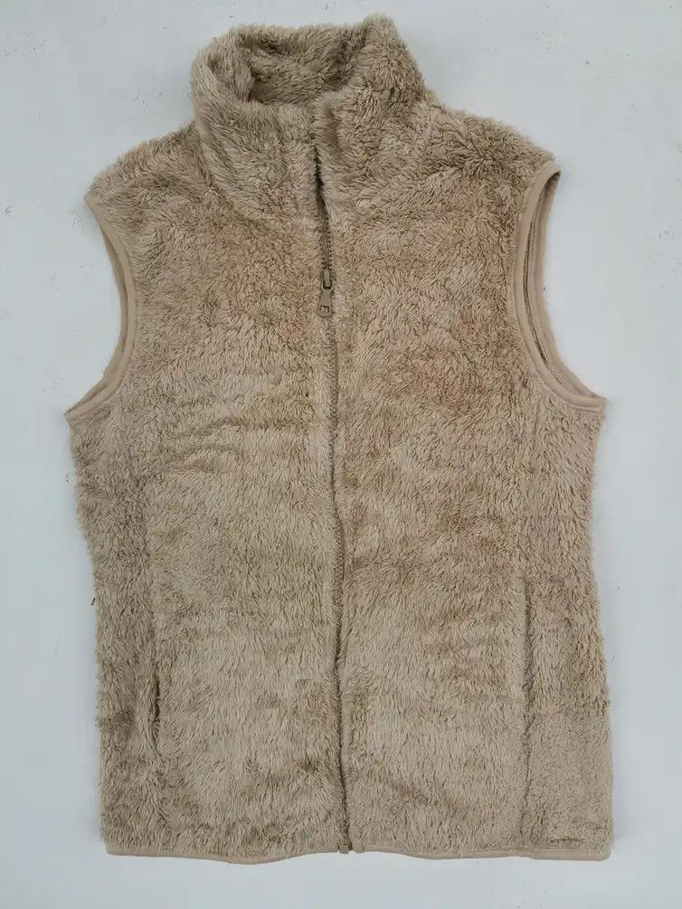 Japanese Brand × Uniqlo Rare!!! Uniqlo Vest Fleece Sherpa Sweater Size US S / EU 44-46 / 1 - 1 Thumbnail