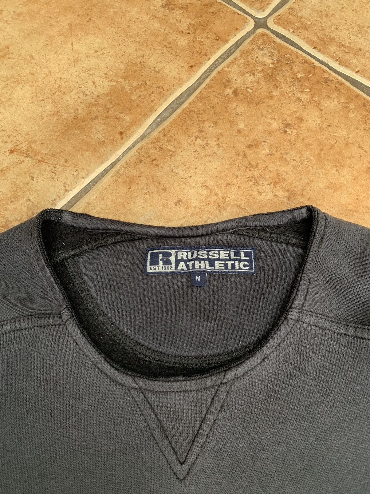 Russell Athletic × Vintage Vintage Washed Black Russell Athletic Crewneck Spellout Size US M / EU 48-50 / 2 - 4 Thumbnail