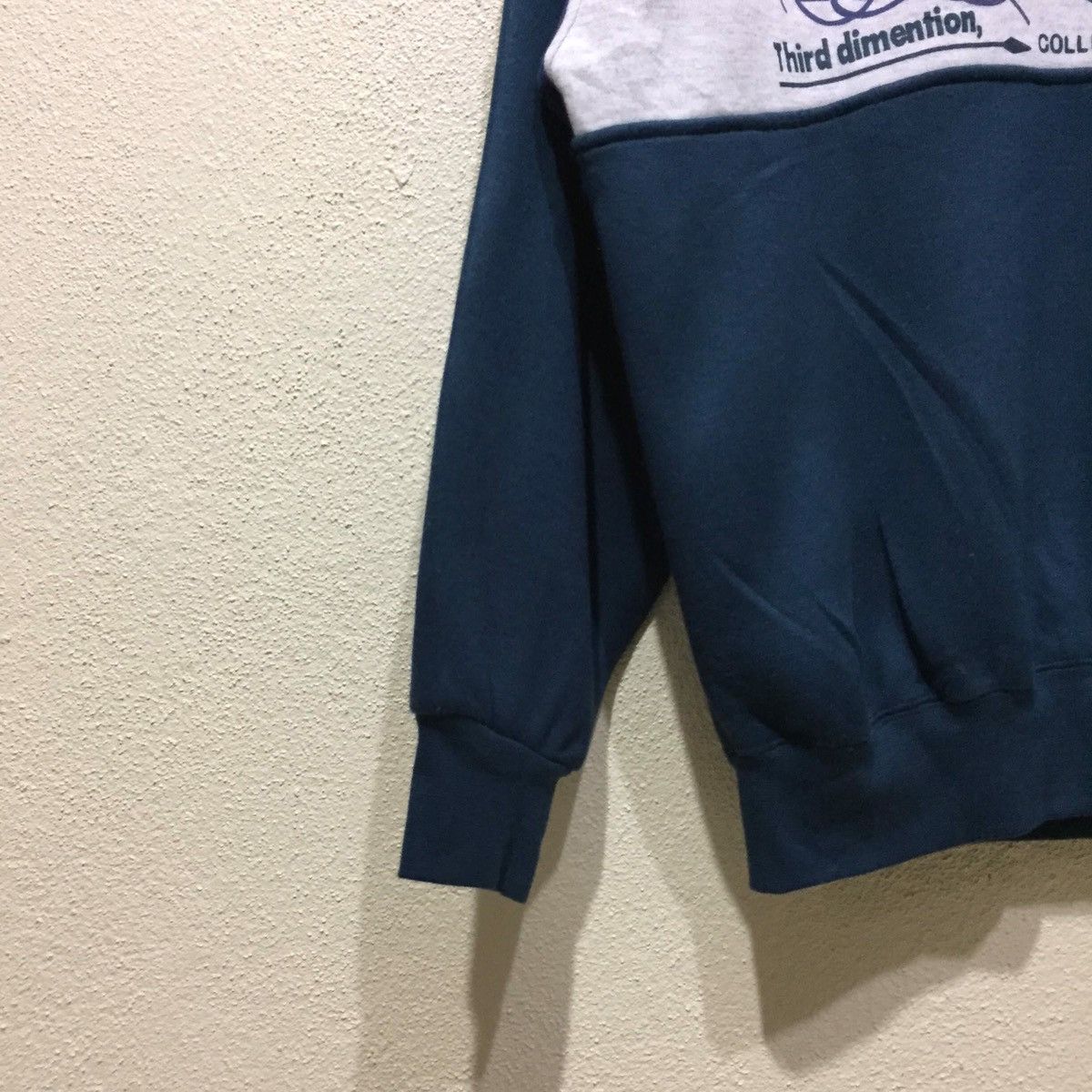 Timing Time Sweatshirt CONSERVATION spellout size M fits L