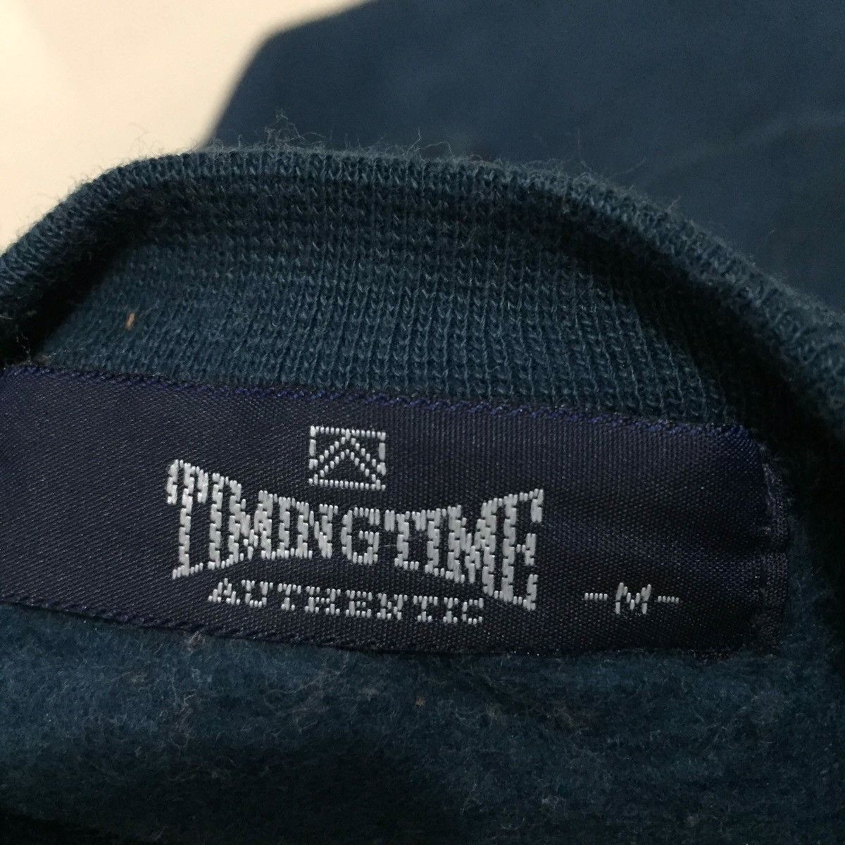 Timing Time Sweatshirt CONSERVATION spellout size M fits L