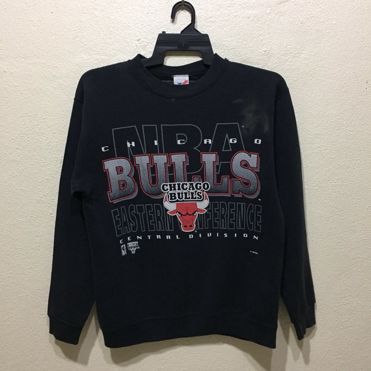 NBA × Vintage ARTEX CHICAGO BULLS Sweatshirt size M.MADE IN USA Size US M / EU 48-50 / 2 - 1 Thumbnail