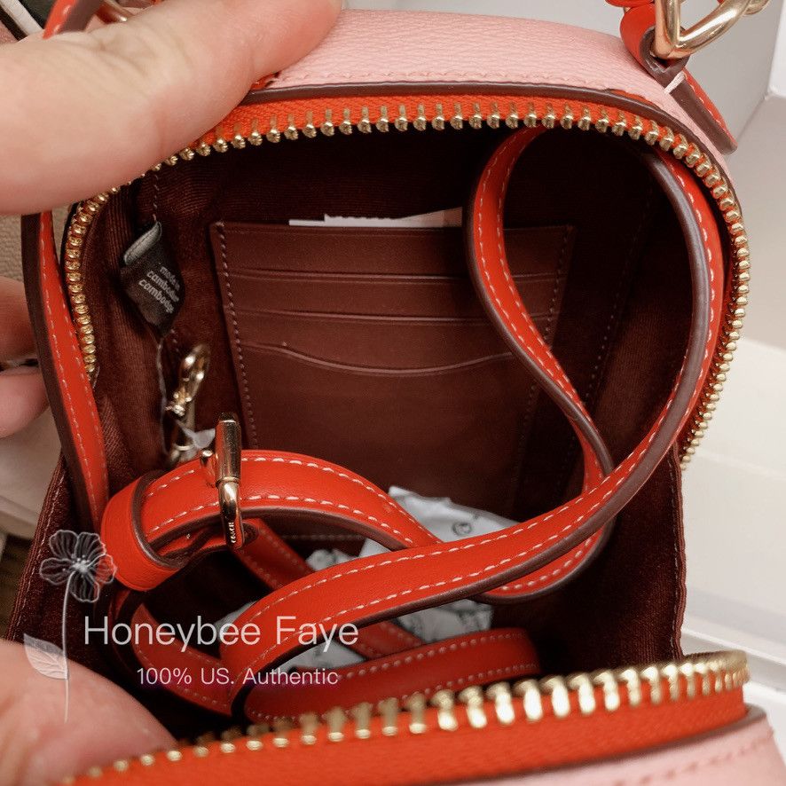Coach Nwt Coach Eva Phone Crossbody With Heart Cherry Print Size ONE SIZE - 5 Thumbnail