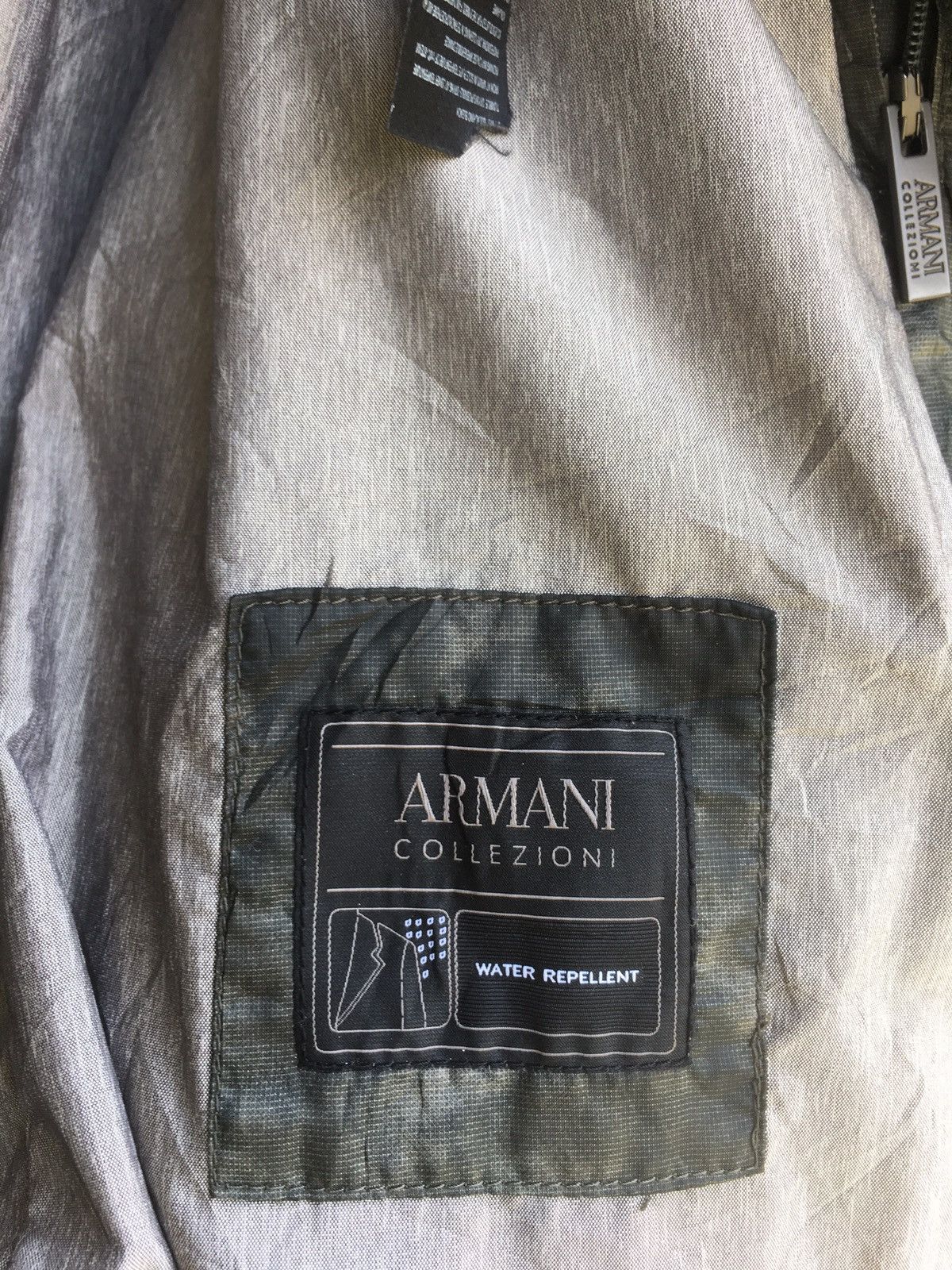Armani Rare design ARMANI COLLEZIONI Acid wash design puffer jacket Size US L / EU 52-54 / 3 - 9 Thumbnail