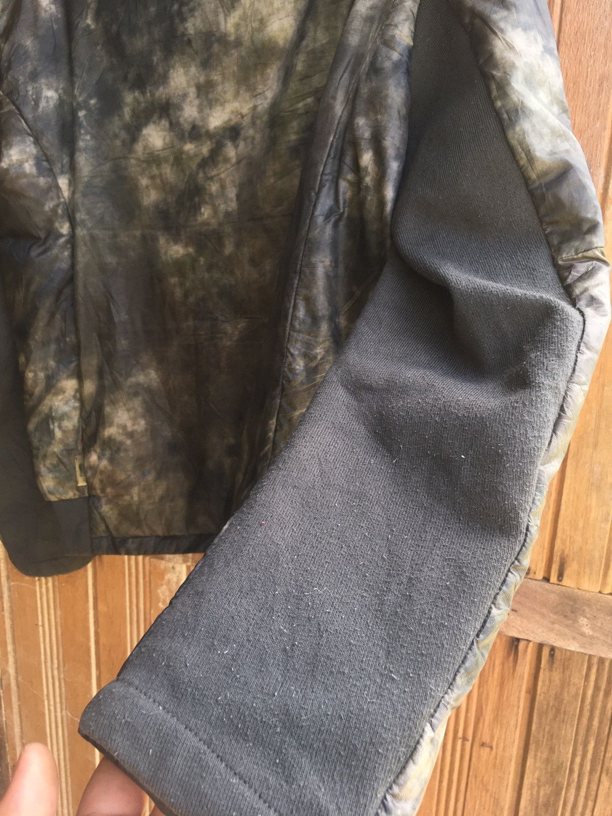 Armani Rare design ARMANI COLLEZIONI Acid wash design puffer jacket Size US L / EU 52-54 / 3 - 7 Thumbnail