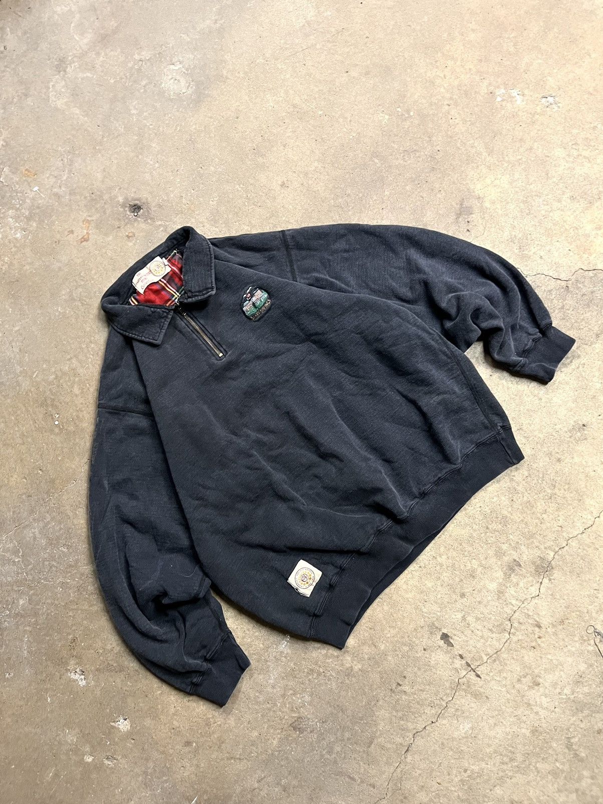 Vintage Vintage Banff Canada Sun Faded Crewneck Size US XL / EU 56 / 4 - 1 Thumbnail