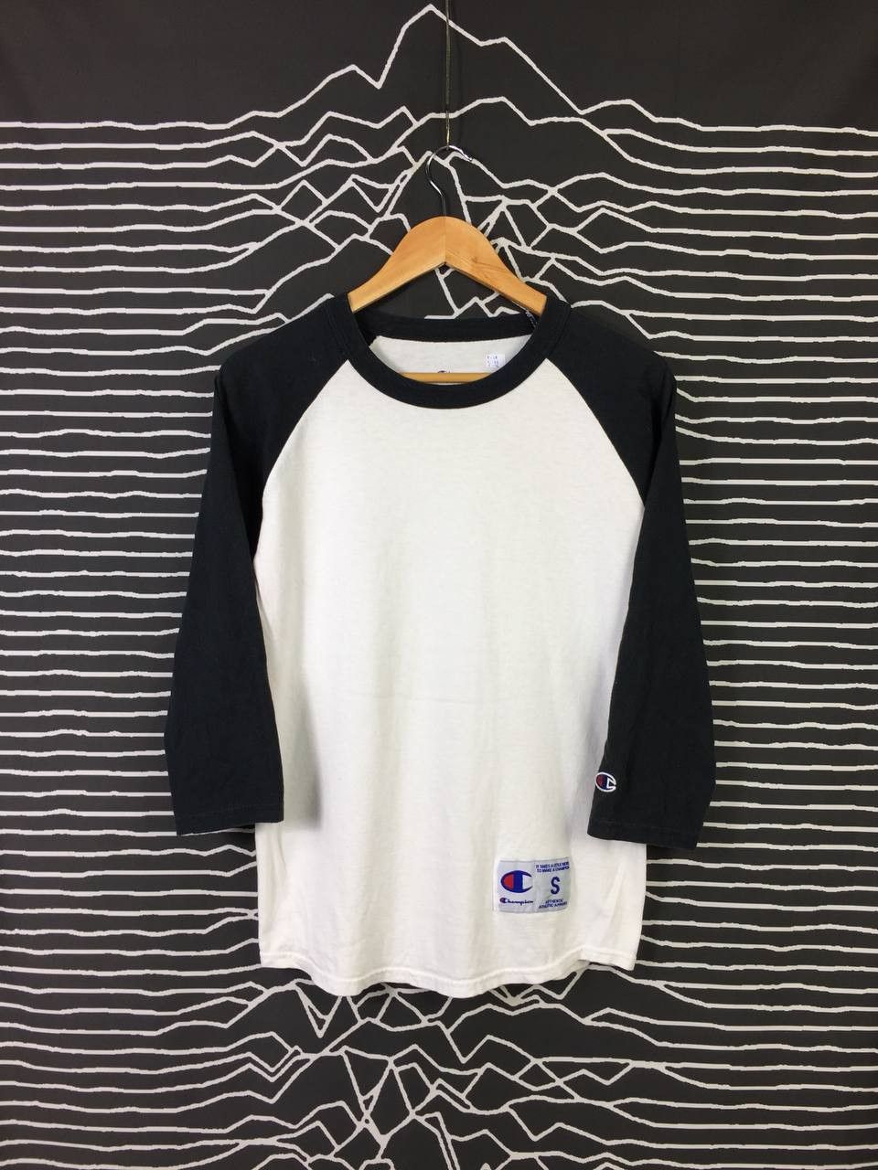 Champion Vtg Champion Plain Essential Raglan 3Q Tee Size US S / EU 44-46 / 1 - 1 Thumbnail