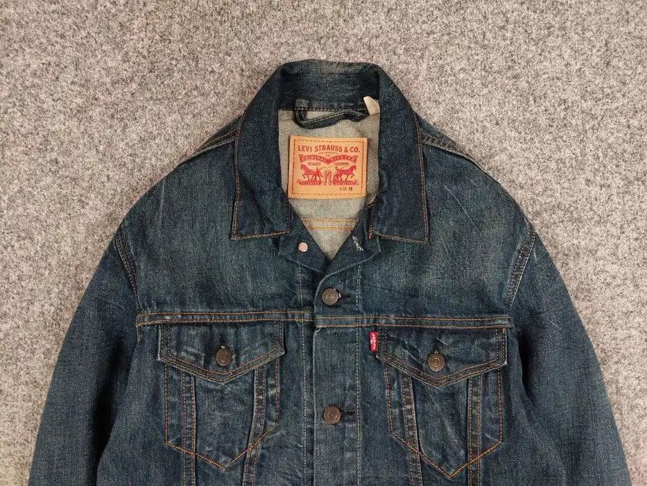 Levi's Vintgae Levis Dark Wash Denim Trucker Jean Jacket Button Up Size US M / EU 48-50 / 2 - 3 Thumbnail