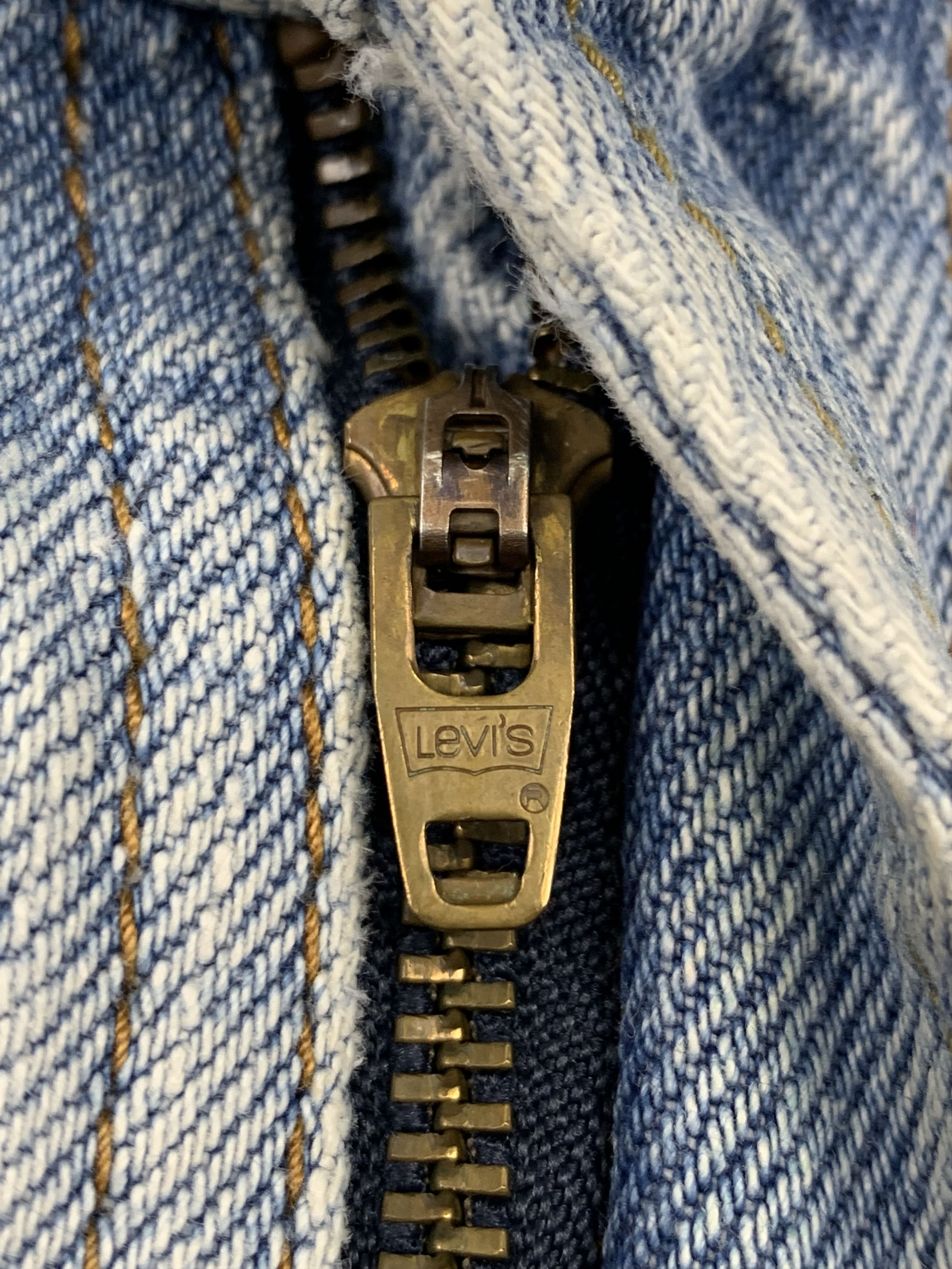 Levi's Vintage Levis 550 Light Wash Jeans DP1710 Size US 34 / EU 50 - 12 Thumbnail