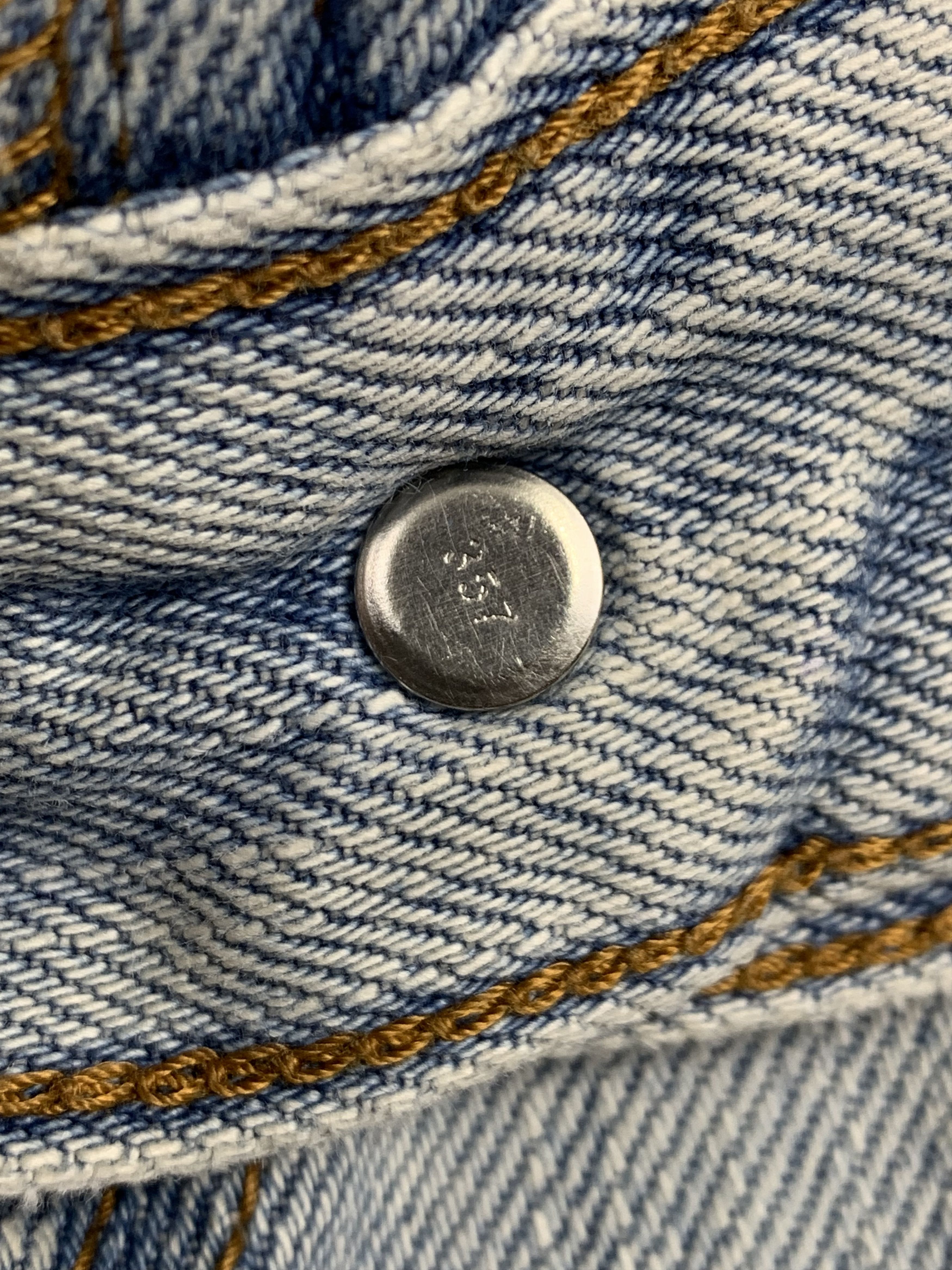 Levi's Vintage Levis 550 Light Wash Jeans DP1710 Size US 34 / EU 50 - 13 Thumbnail