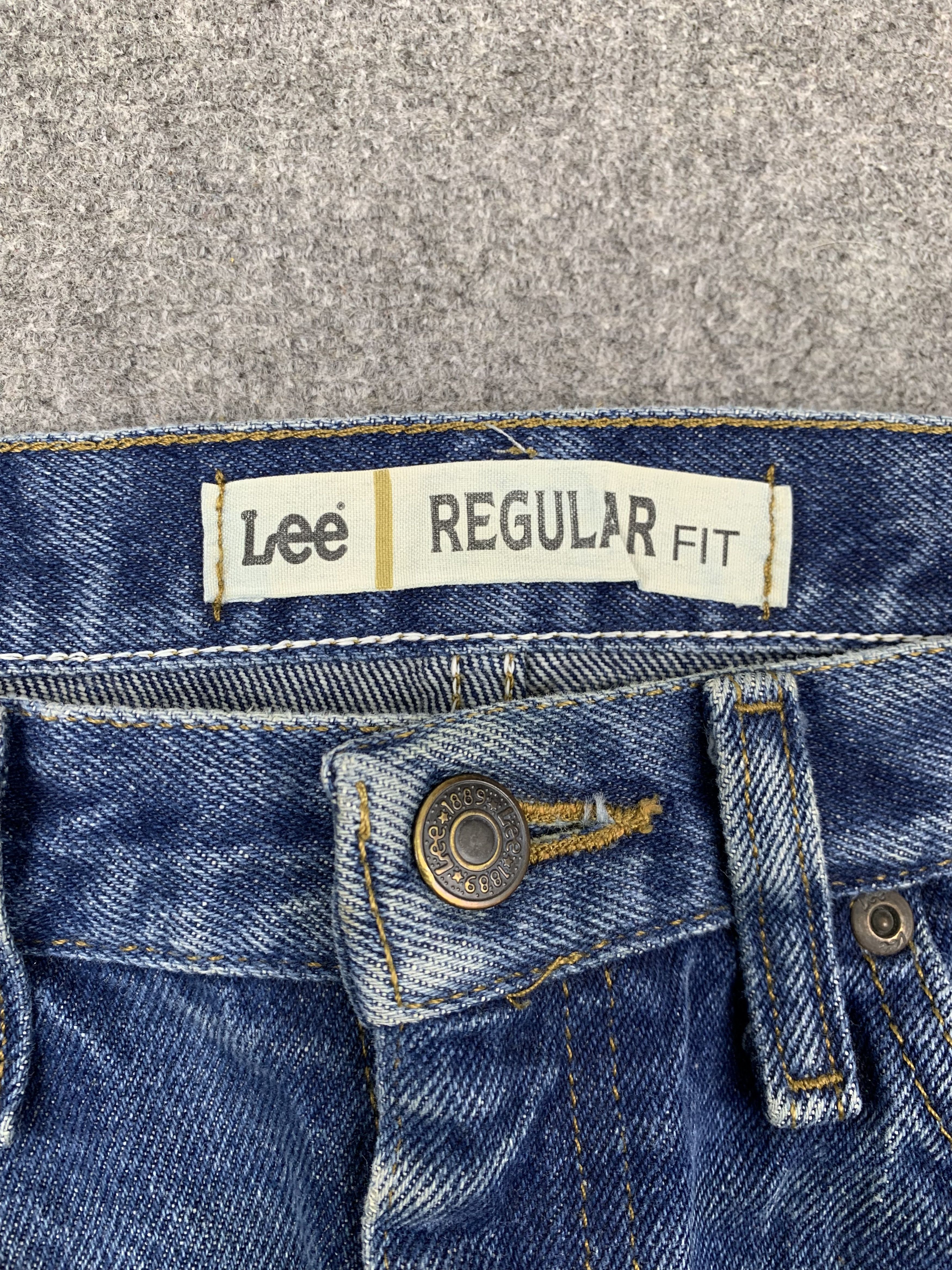 Lee × Vintage Vintage Lee Blue Denim Jeans DP1712 Size US 34 / EU 50 - 8 Thumbnail