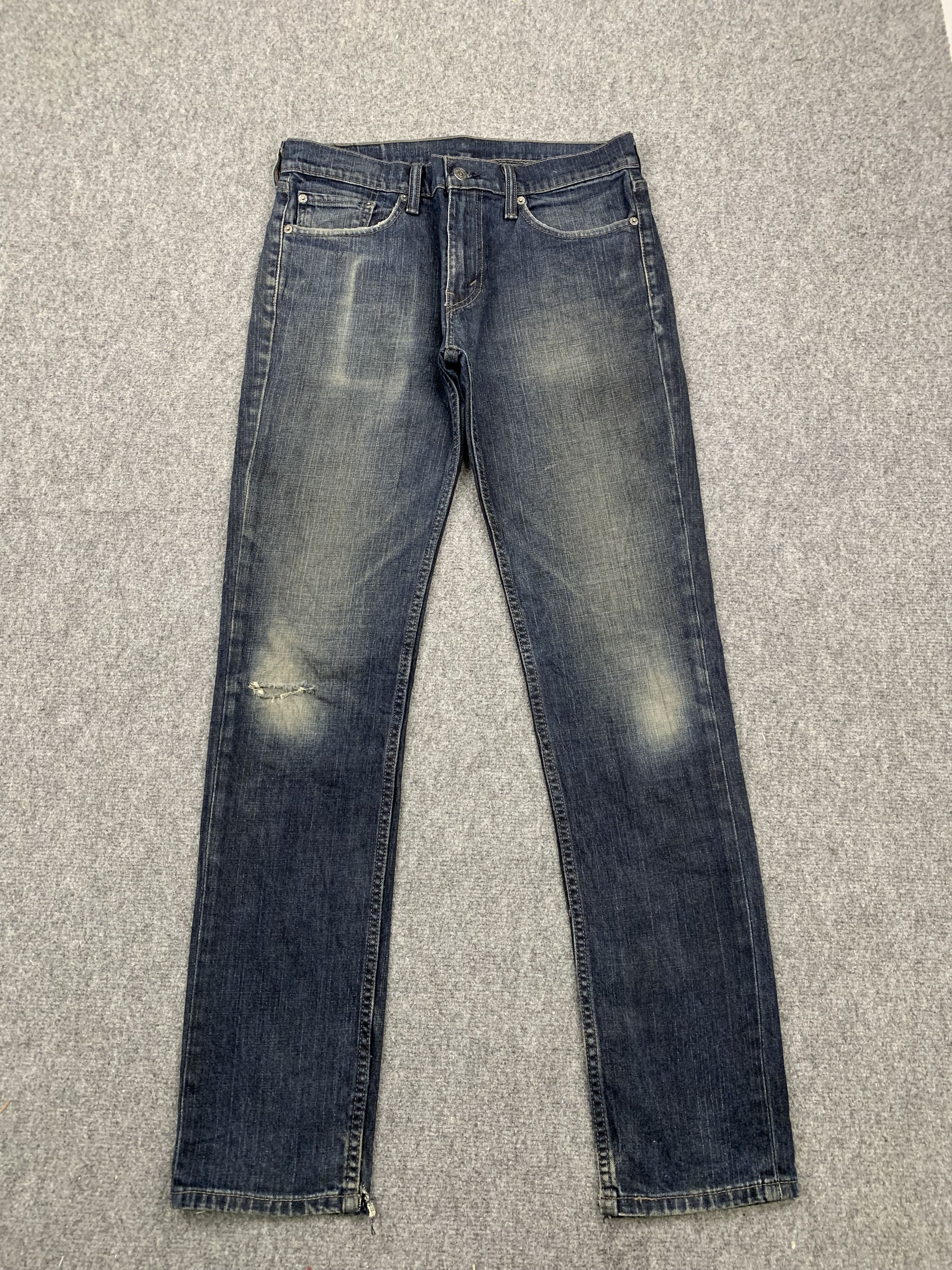 image of Faded Blue Vintage Levis 511 Jeans in Blue Denim, Men's (Size 33)