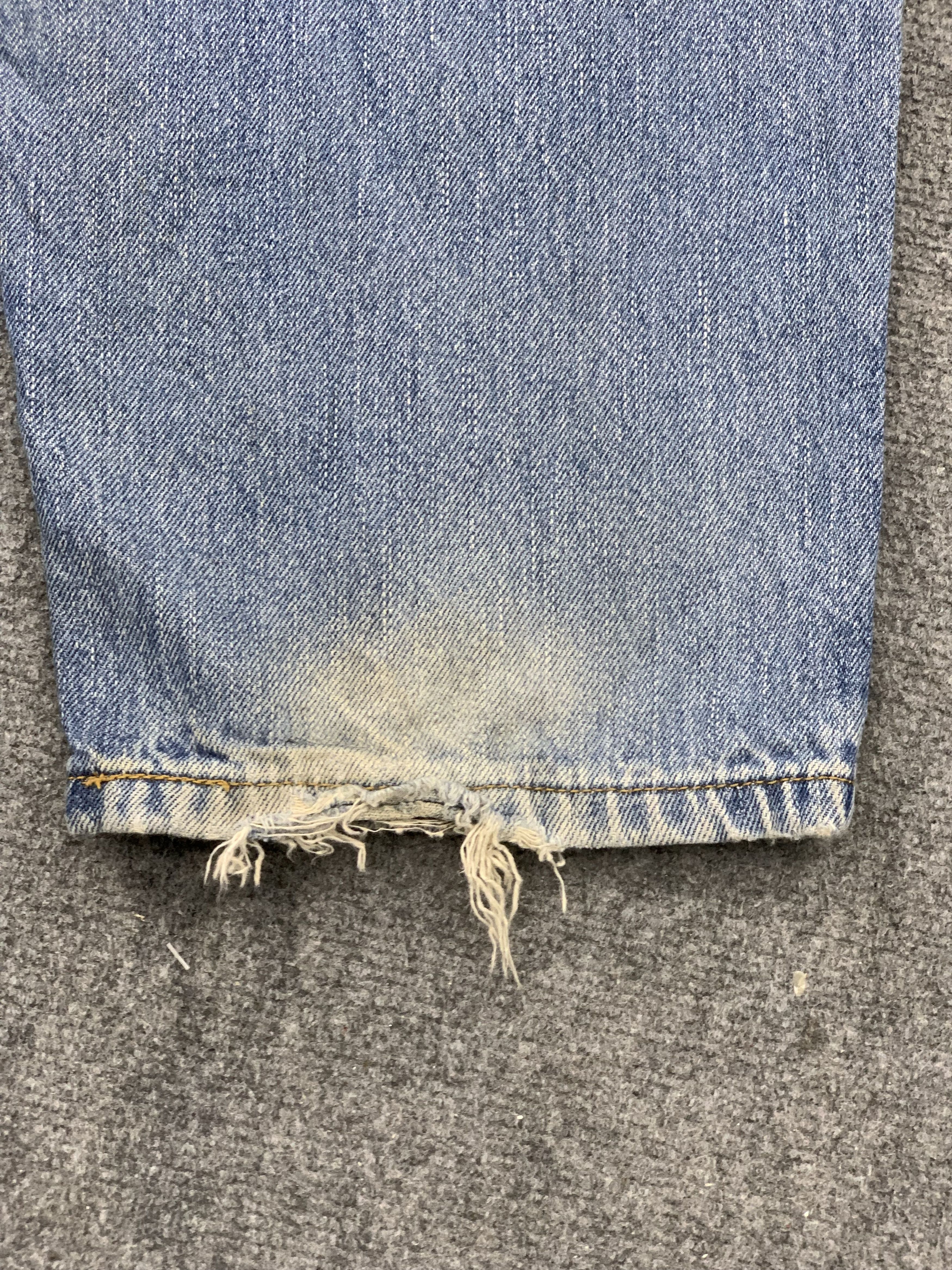 Levi's Vintage Levis 560 Faded Blue Jeans DP1722 Size US 34 / EU 50 - 14 Thumbnail