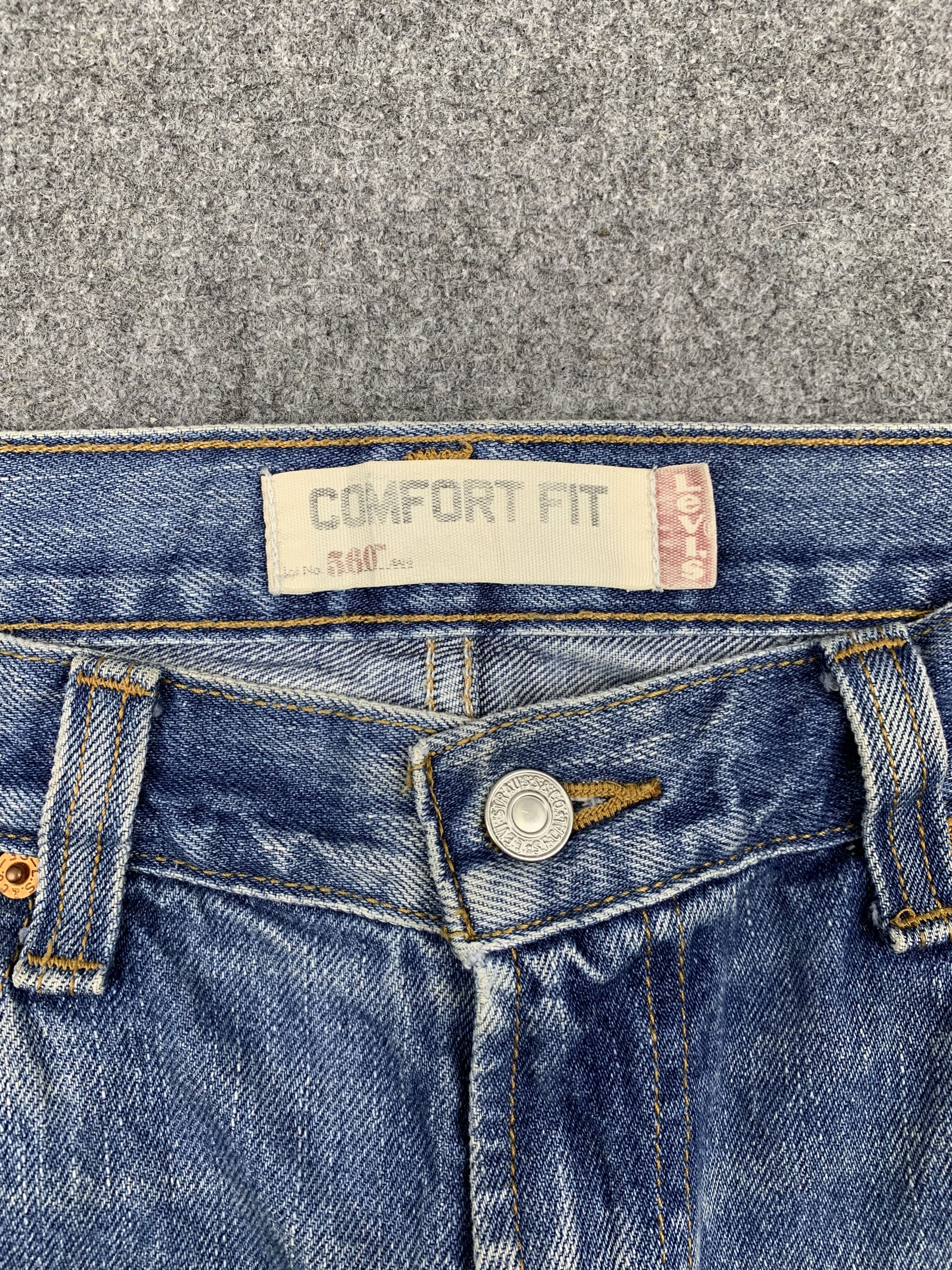 Levi's Vintage Levis 560 Faded Blue Jeans DP1722 Size US 34 / EU 50 - 9 Thumbnail