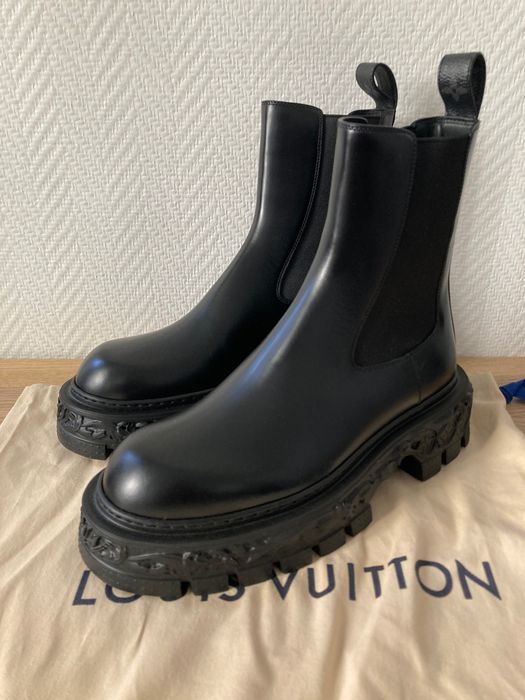 Louis Vuitton LV Baroque Chelsea Boot, Black, 8.5