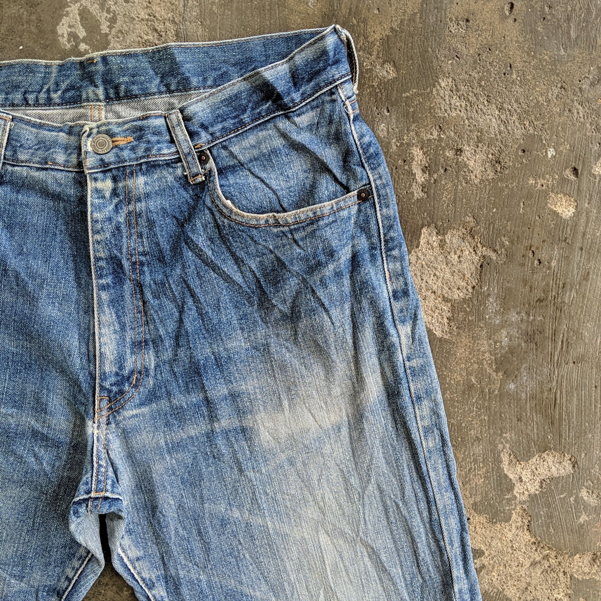 Japanese Brand W34 Vintage Japanese Sick Faded Denim Jeans pants Size US 34 / EU 50 - 5 Thumbnail