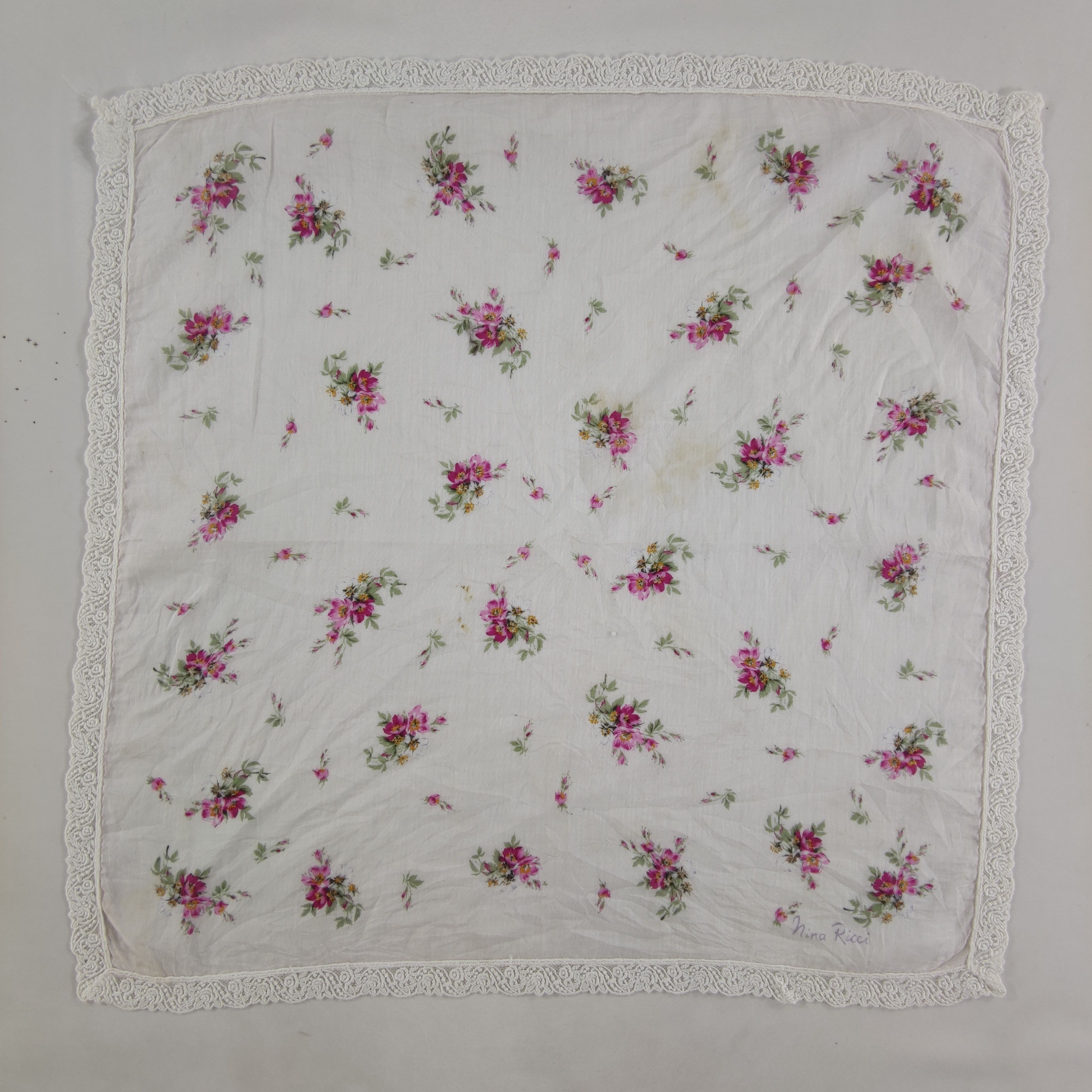 Nina Ricci Nina Ricci Handkerchief/Neckerchief/Bandana Size ONE SIZE - 2 Thumbnail