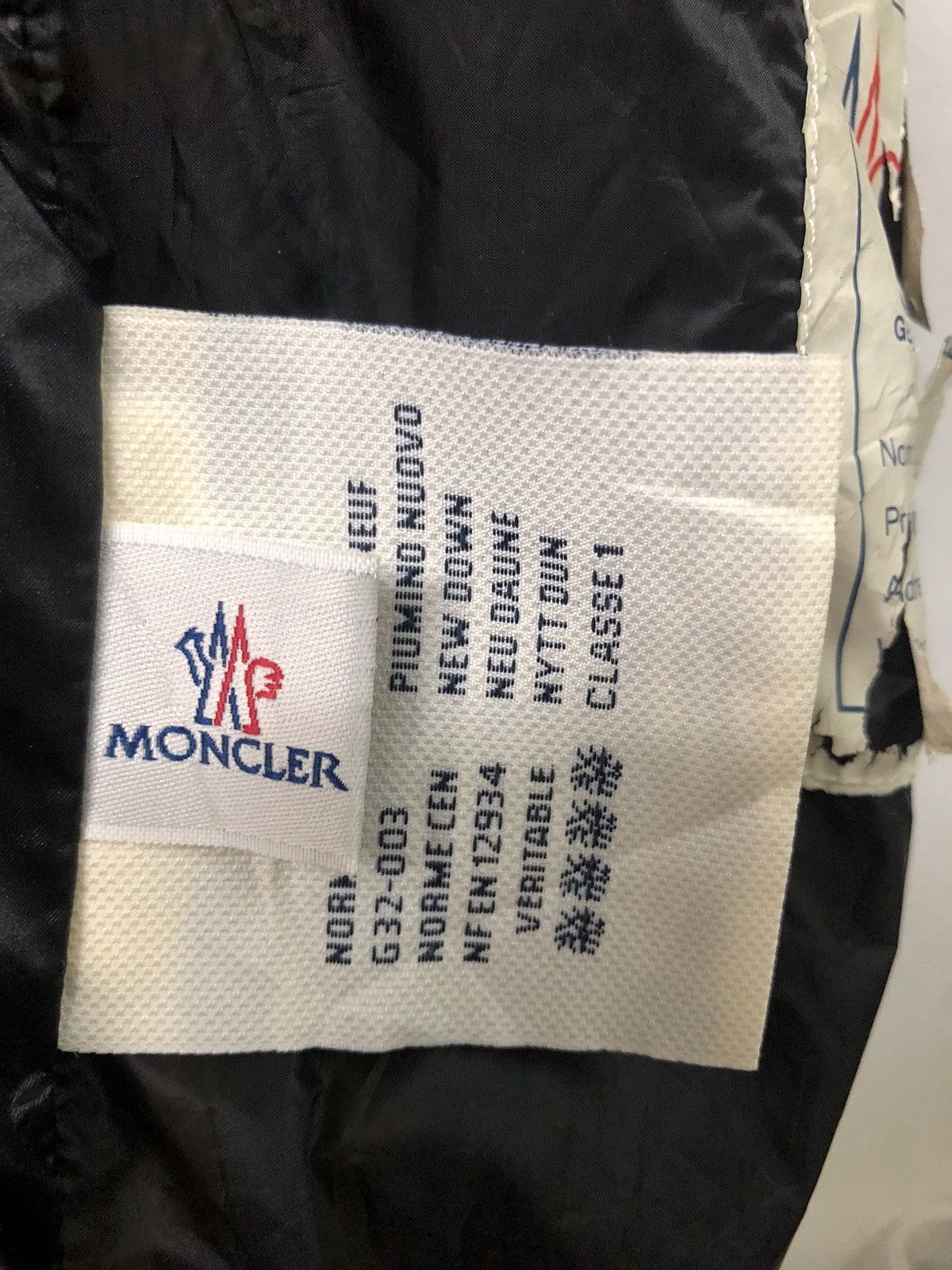 Moncler × Vintage RARE!! VINTAGE MONCLER GRENOBLE PUFFER VEST WITH HOODIE Size S / US 4 / IT 40 - 19 Thumbnail