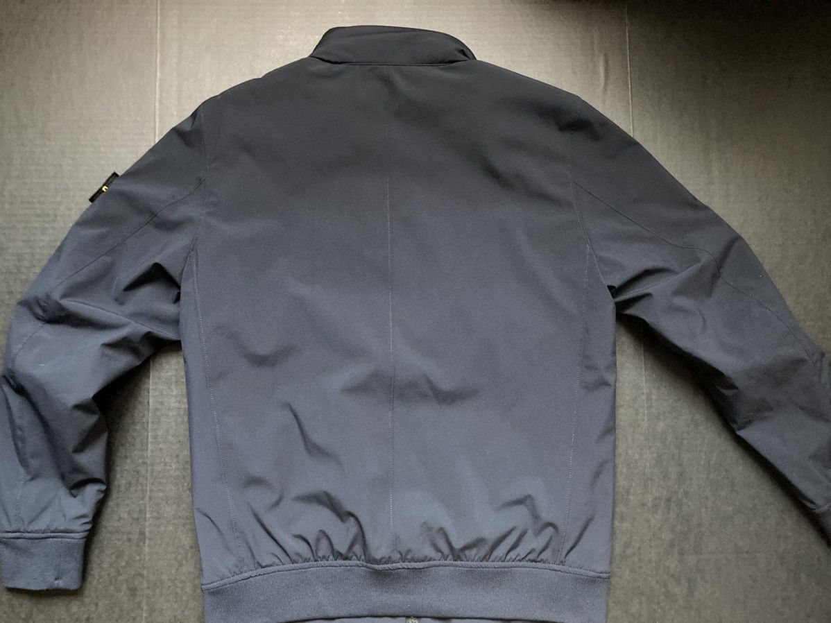 Stone Island Stone Island Soft Shell-R Primaloft navy jacket medium Size US M / EU 48-50 / 2 - 4 Thumbnail