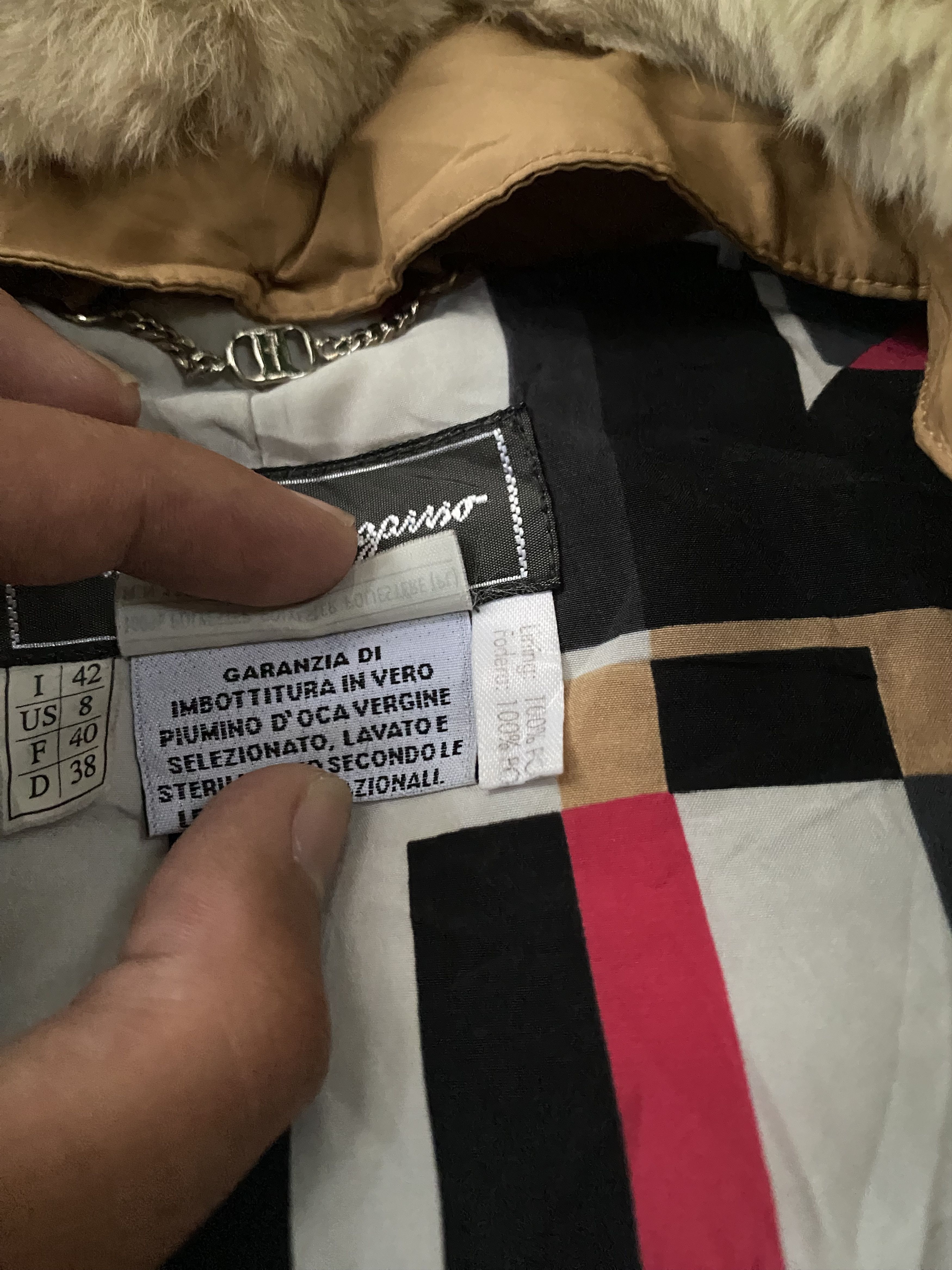 Salvatore Ferragamo Vintage Salvatore Ferragamo Down Winter Fur Jacket Size S / US 4 / IT 40 - 7 Thumbnail