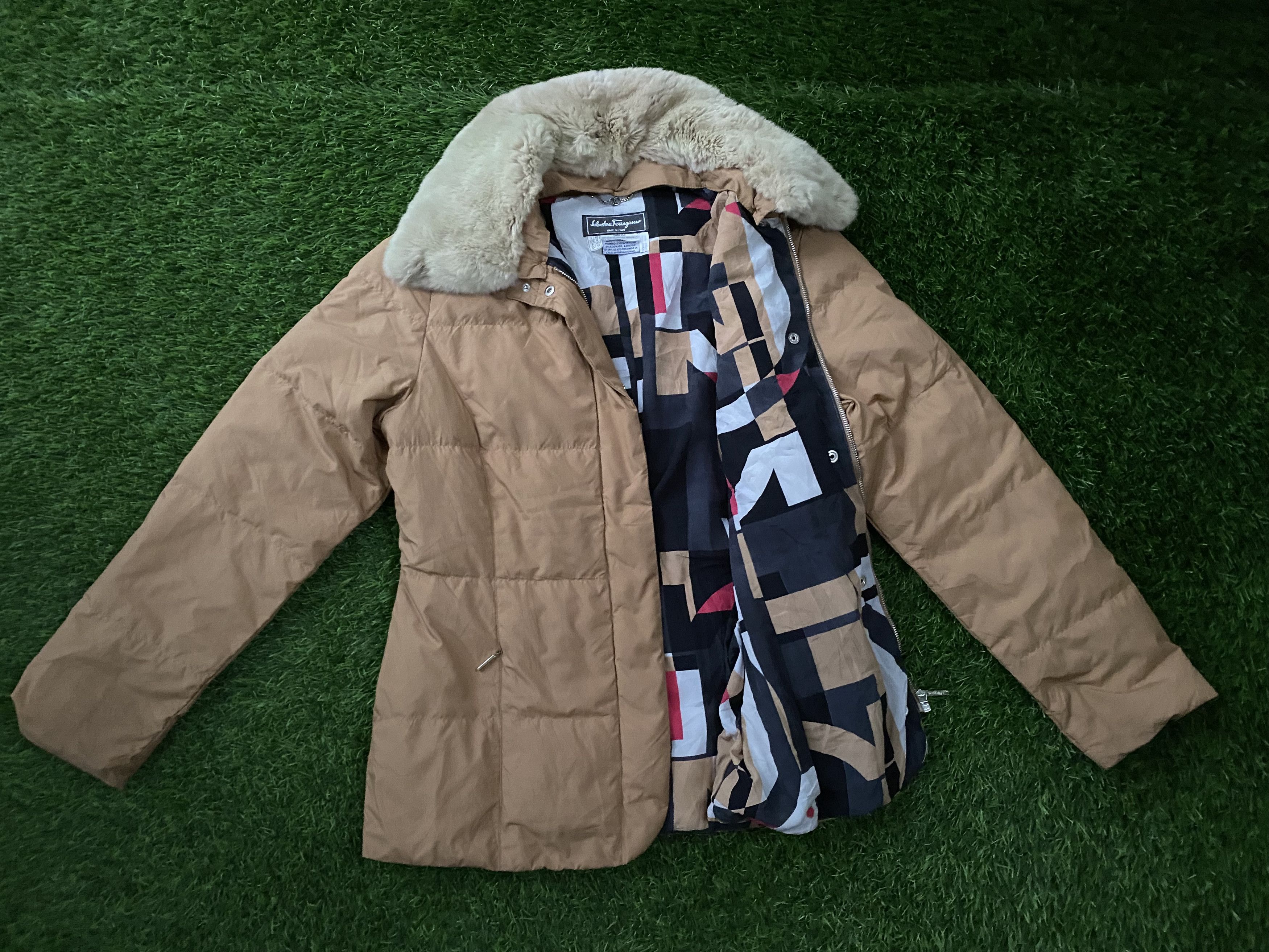 Salvatore Ferragamo Vintage Salvatore Ferragamo Down Winter Fur Jacket Size S / US 4 / IT 40 - 1 Thumbnail