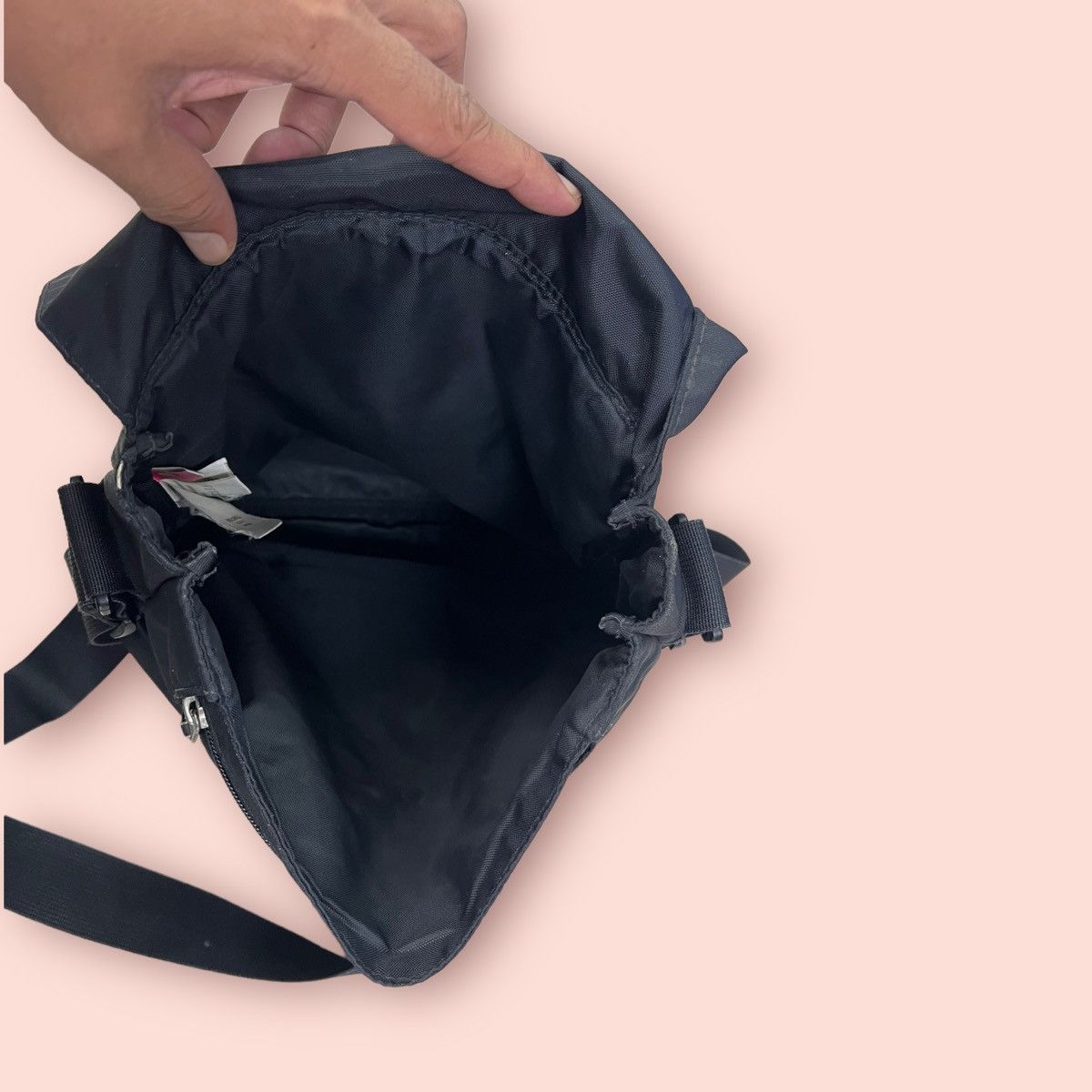 The North Face × Vintage Y2K THE NORTH FACE CROSSBODY SLING BAG Size ONE SIZE - 14 Thumbnail
