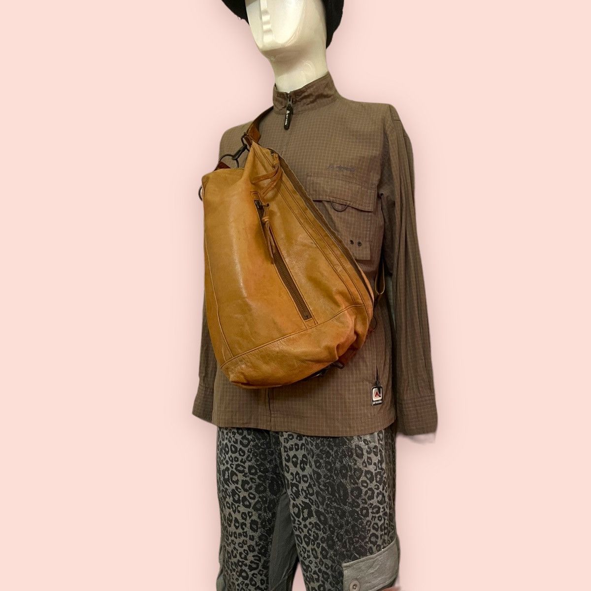 Creed × Genuine Leather × Japanese Brand VINTAGE CREED GENUINE LEATHER 3 WAY BODY BAG Size ONE SIZE - 13 Thumbnail