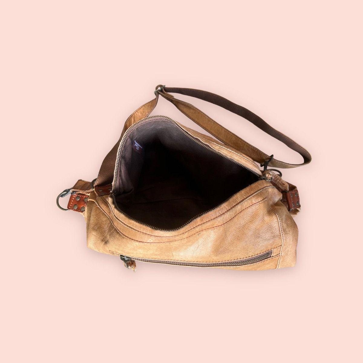 Creed × Genuine Leather × Japanese Brand VINTAGE CREED GENUINE LEATHER 3 WAY BODY BAG Size ONE SIZE - 24 Thumbnail