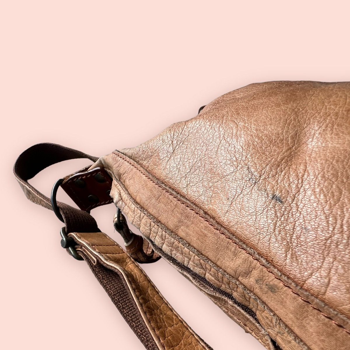 Creed × Genuine Leather × Japanese Brand VINTAGE CREED GENUINE LEATHER 3 WAY BODY BAG Size ONE SIZE - 19 Thumbnail