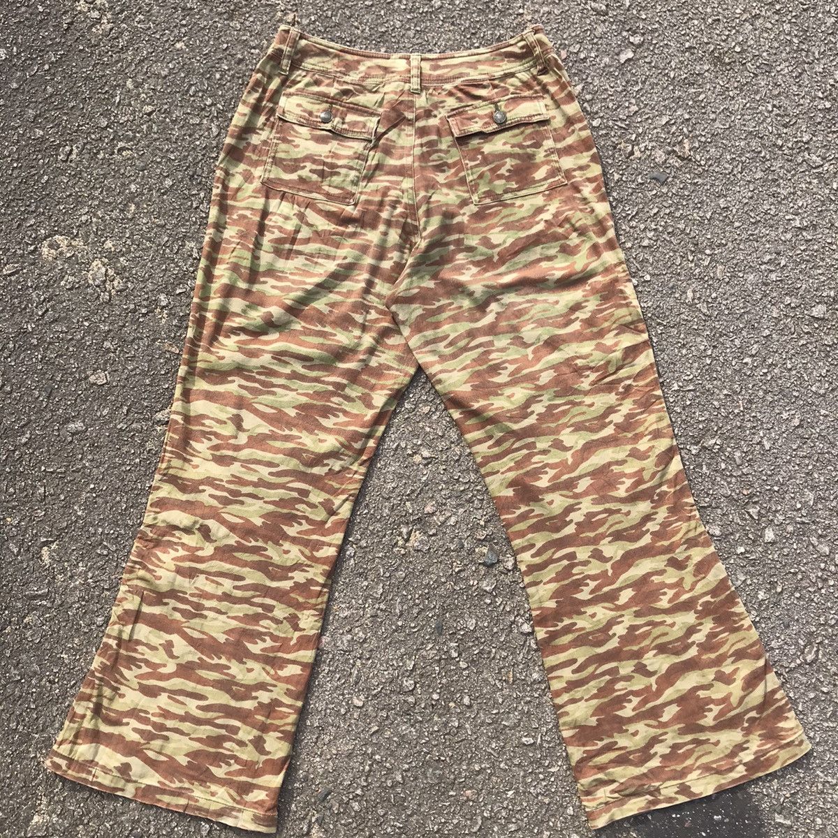Japanese Brand Vintage Livre Claire Camo 8 Pocket Flare Bush Pants Size US 30 / EU 46 - 13 Thumbnail