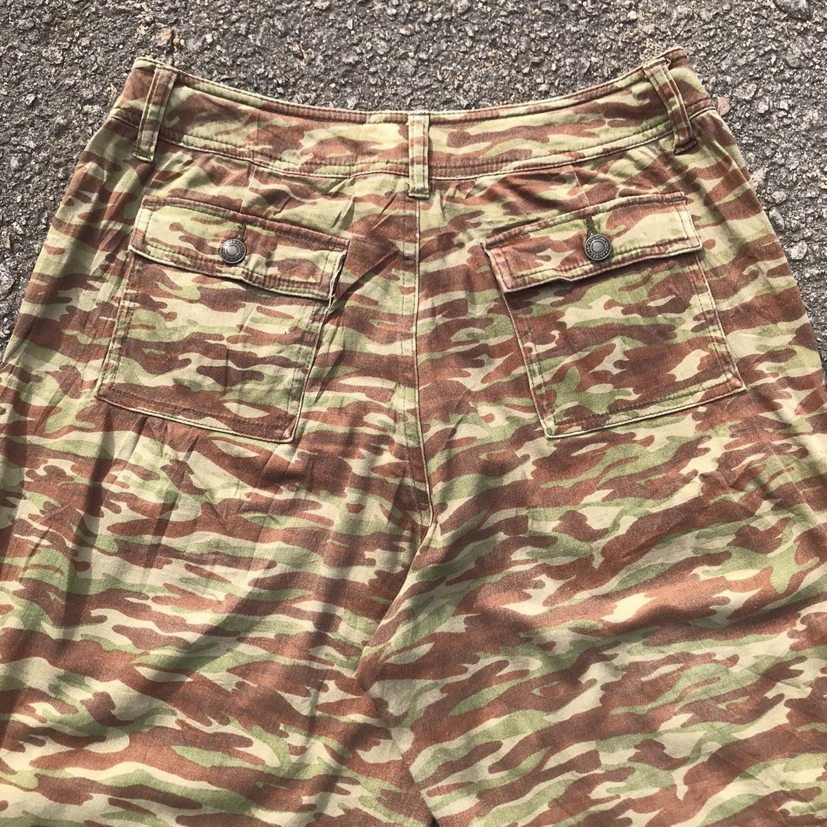 Japanese Brand Vintage Livre Claire Camo 8 Pocket Flare Bush Pants Size US 30 / EU 46 - 12 Thumbnail