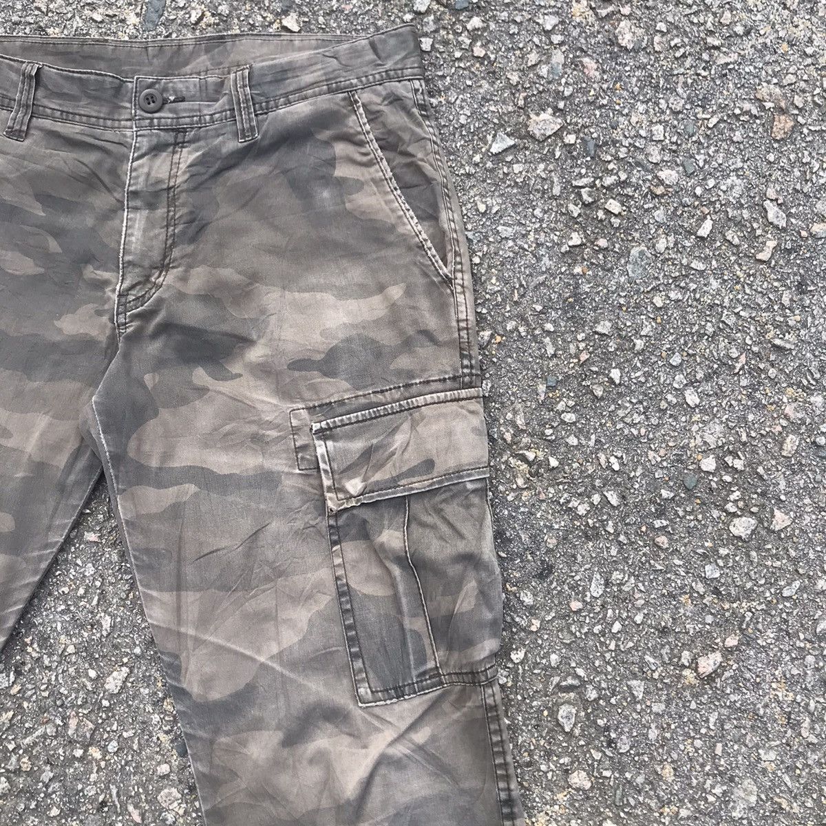 Japanese Brand Japanese Brand Faded Camo Tactical Cargo Pants Size US 32 / EU 48 - 5 Thumbnail