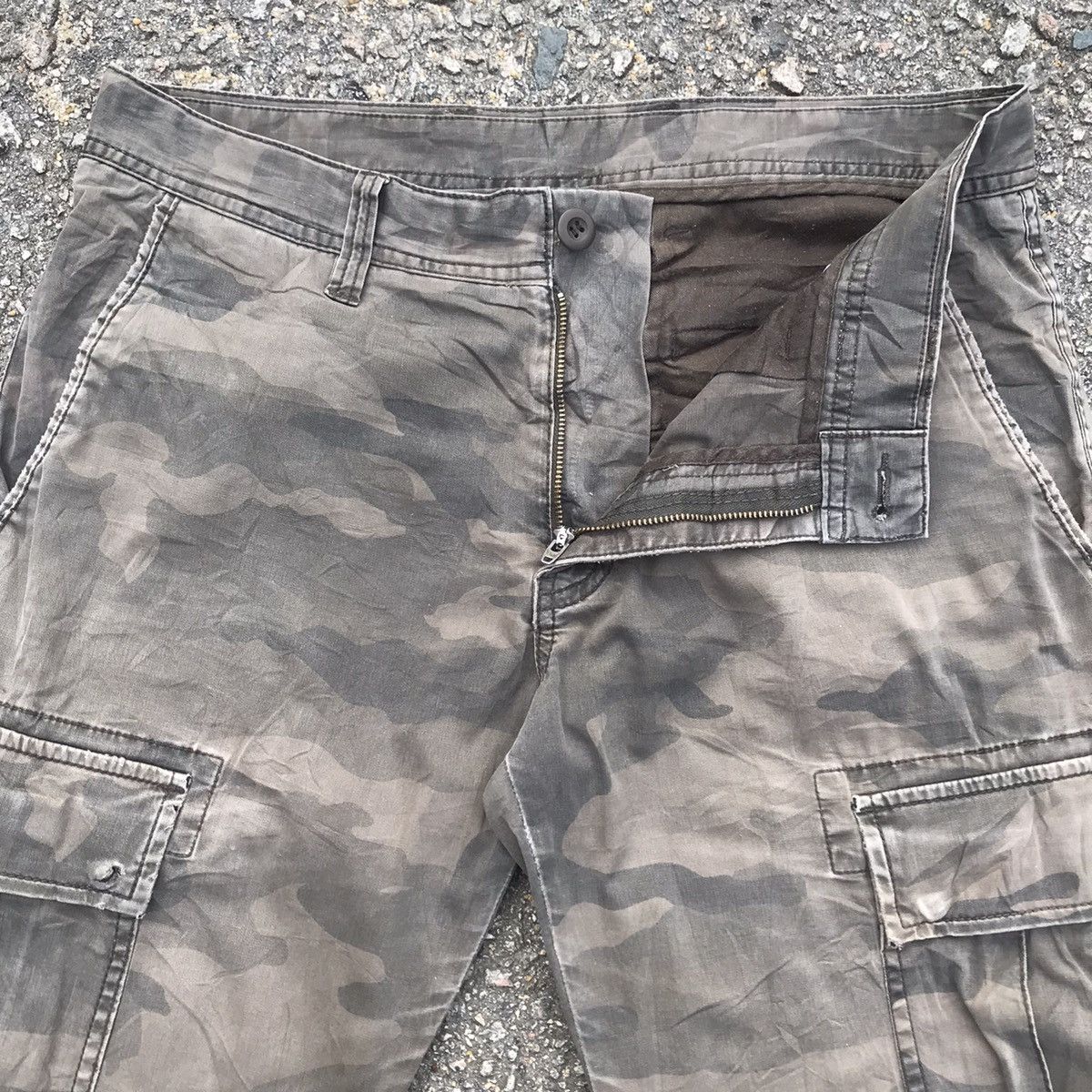 Japanese Brand Japanese Brand Faded Camo Tactical Cargo Pants Size US 32 / EU 48 - 9 Thumbnail