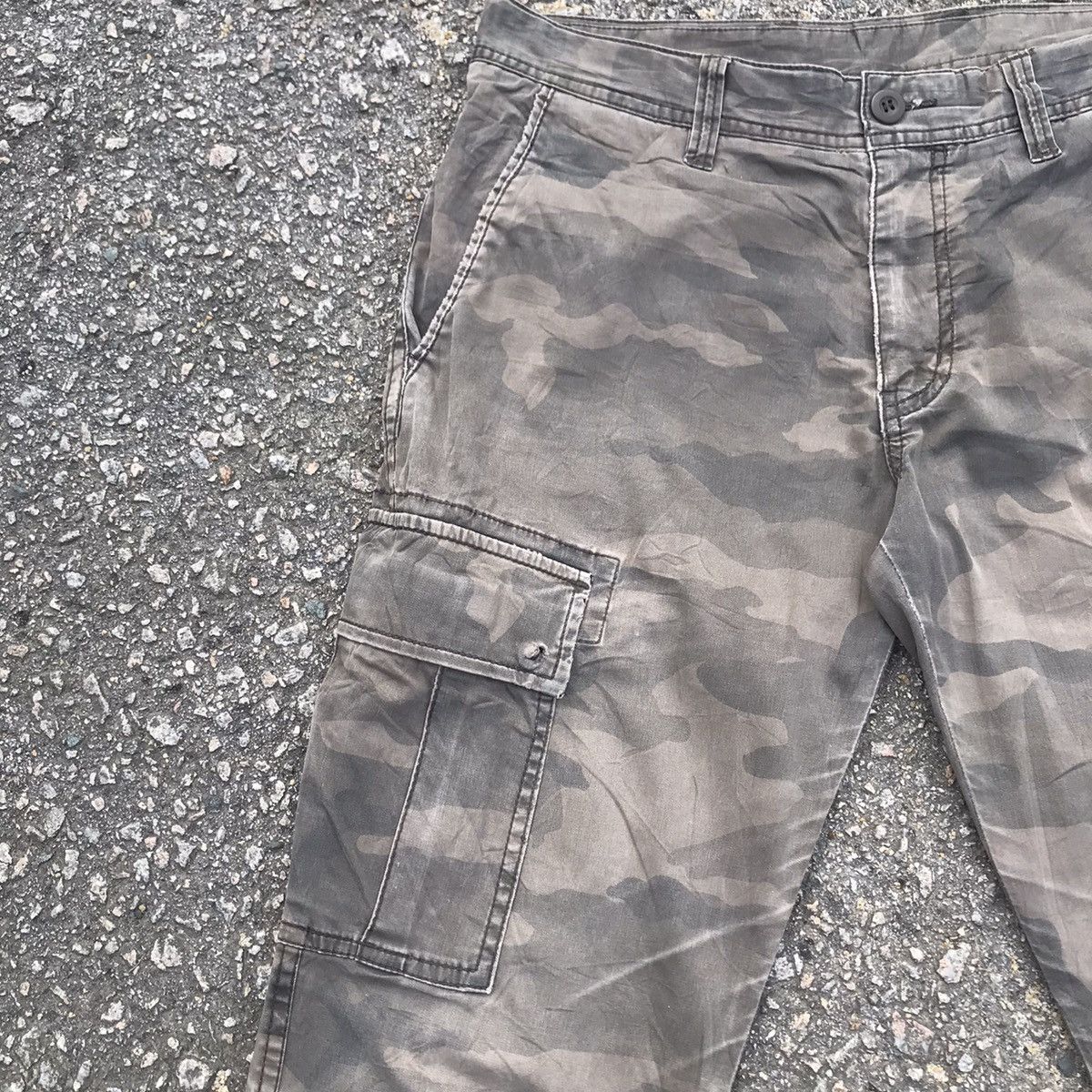 Japanese Brand Japanese Brand Faded Camo Tactical Cargo Pants Size US 32 / EU 48 - 4 Thumbnail