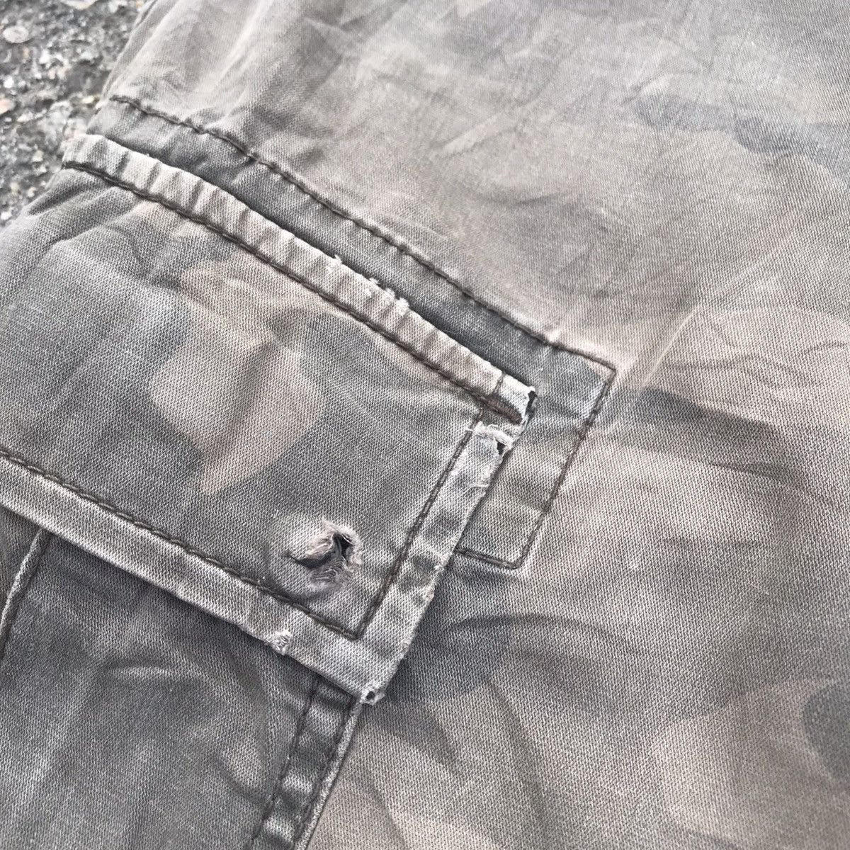 Japanese Brand Japanese Brand Faded Camo Tactical Cargo Pants Size US 32 / EU 48 - 7 Thumbnail