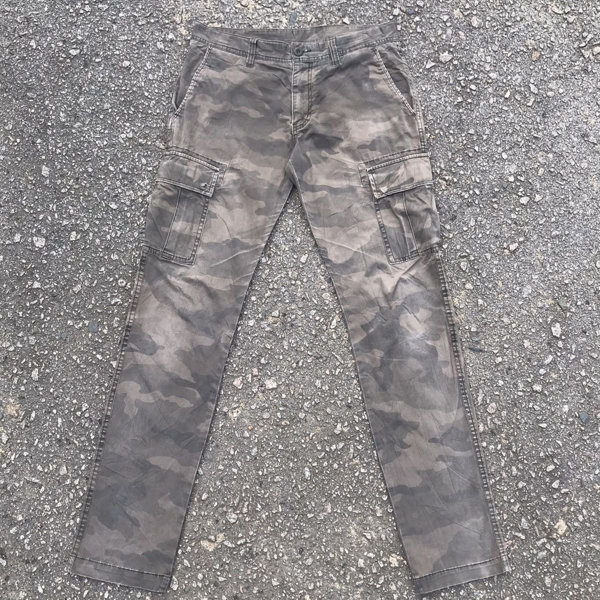 Japanese Brand Japanese Brand Faded Camo Tactical Cargo Pants Size US 32 / EU 48 - 1 Thumbnail