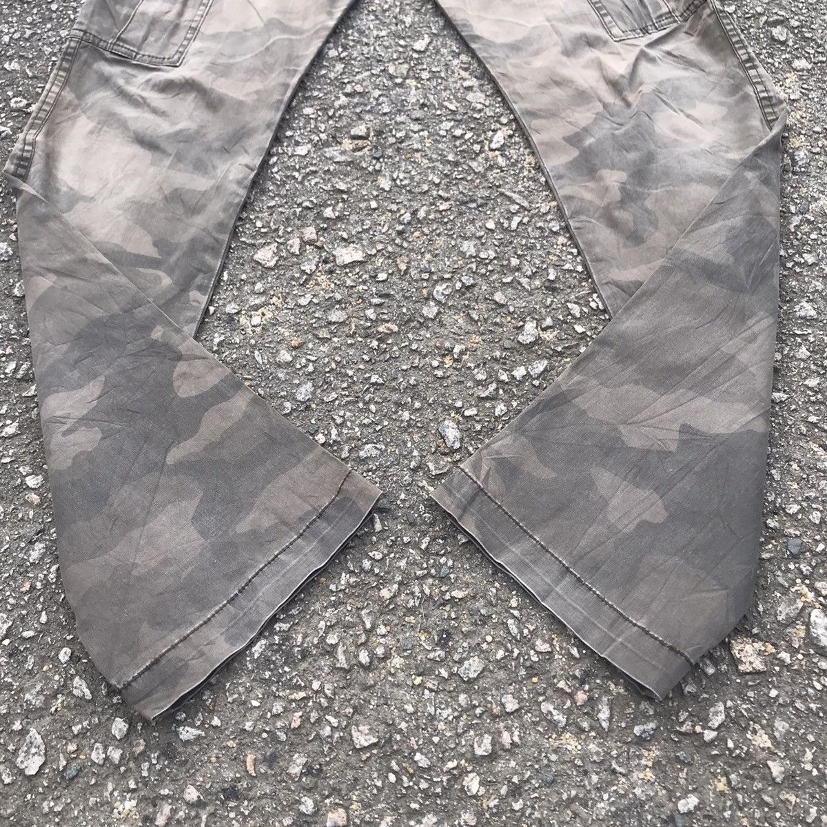 Japanese Brand Japanese Brand Faded Camo Tactical Cargo Pants Size US 32 / EU 48 - 6 Thumbnail