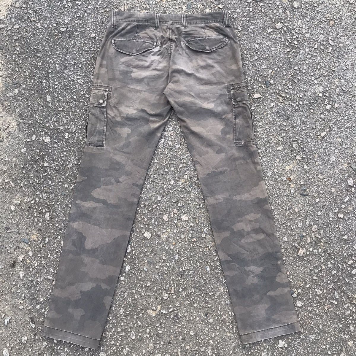 Japanese Brand Japanese Brand Faded Camo Tactical Cargo Pants Size US 32 / EU 48 - 13 Thumbnail
