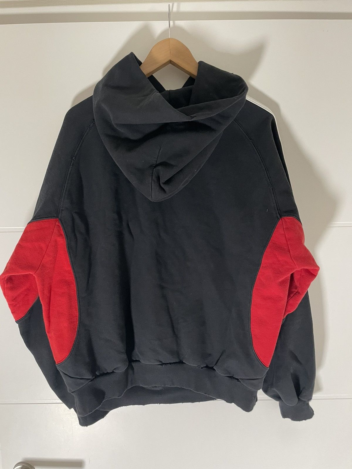 BALENCIAGA 22AW 90/10 hoodie size 2 ブラック Balenciaga Ebay Zip-Up Hoodie | Grailed