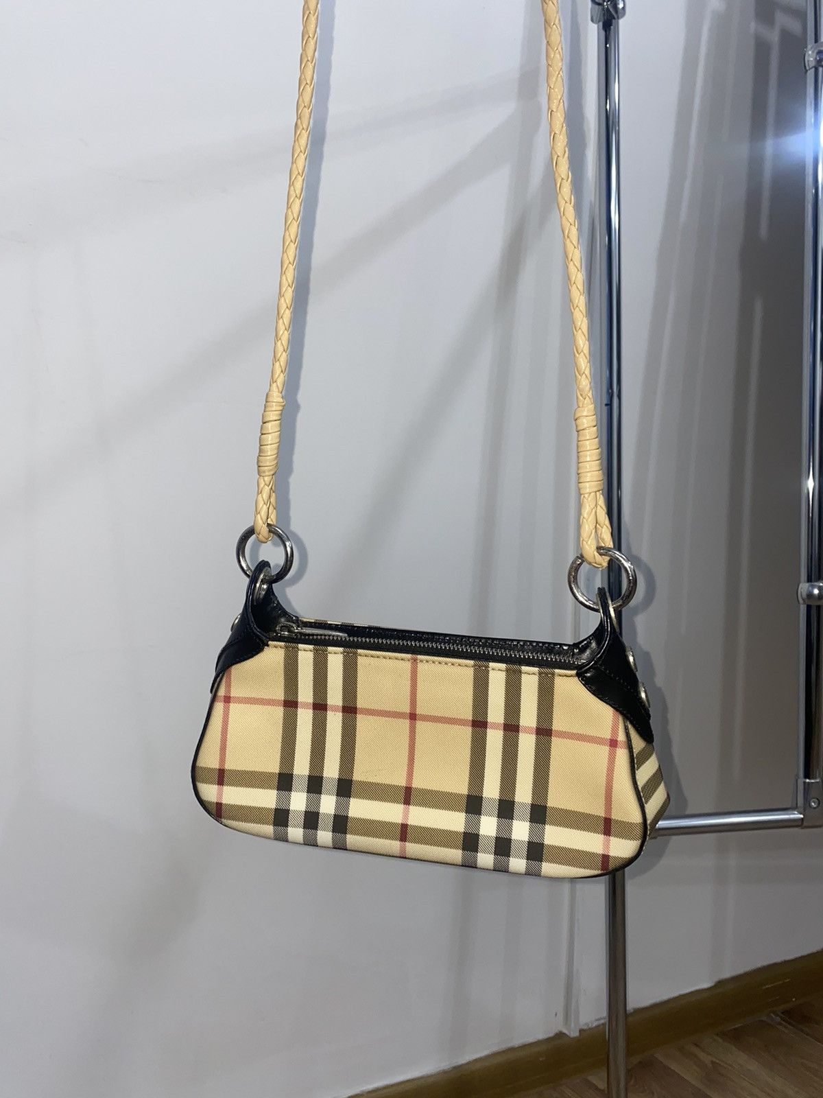 Burberry × Designer Burberry Nova Check Shoulder Bag Size ONE SIZE - 5 Thumbnail