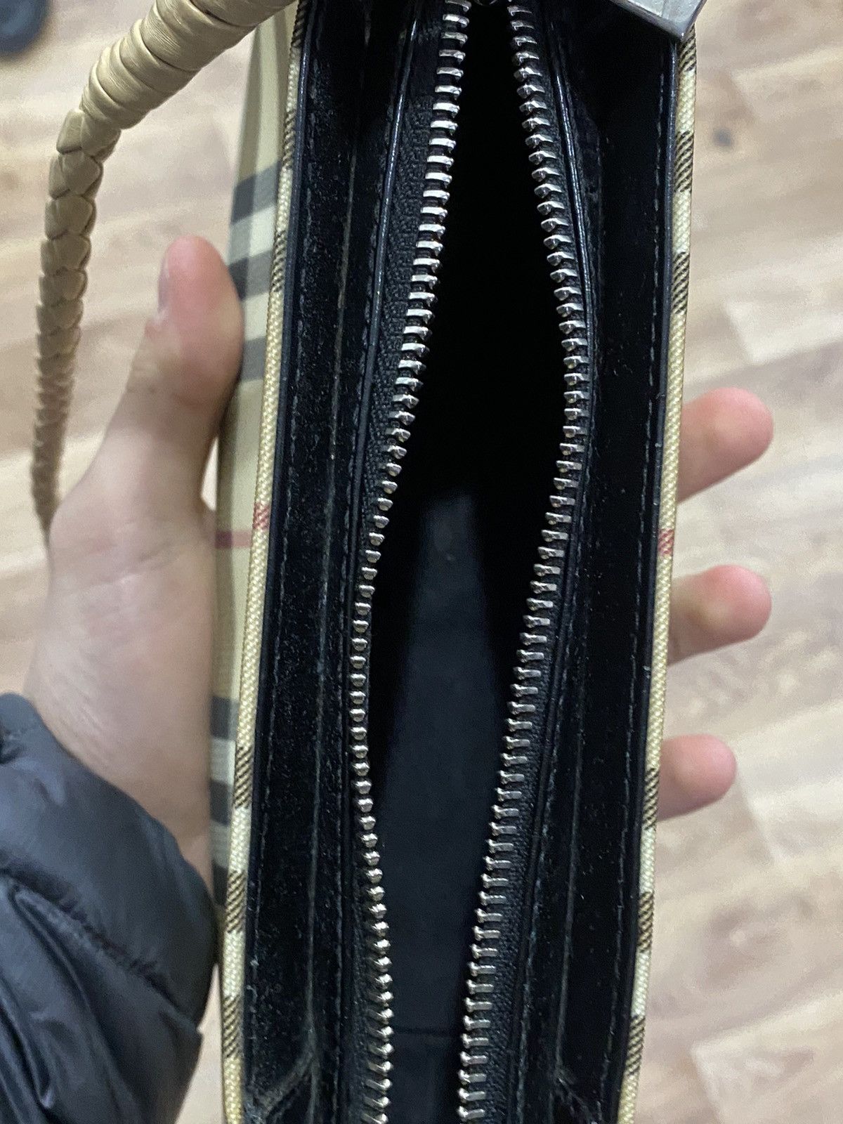 Burberry × Designer Burberry Nova Check Shoulder Bag Size ONE SIZE - 15 Thumbnail